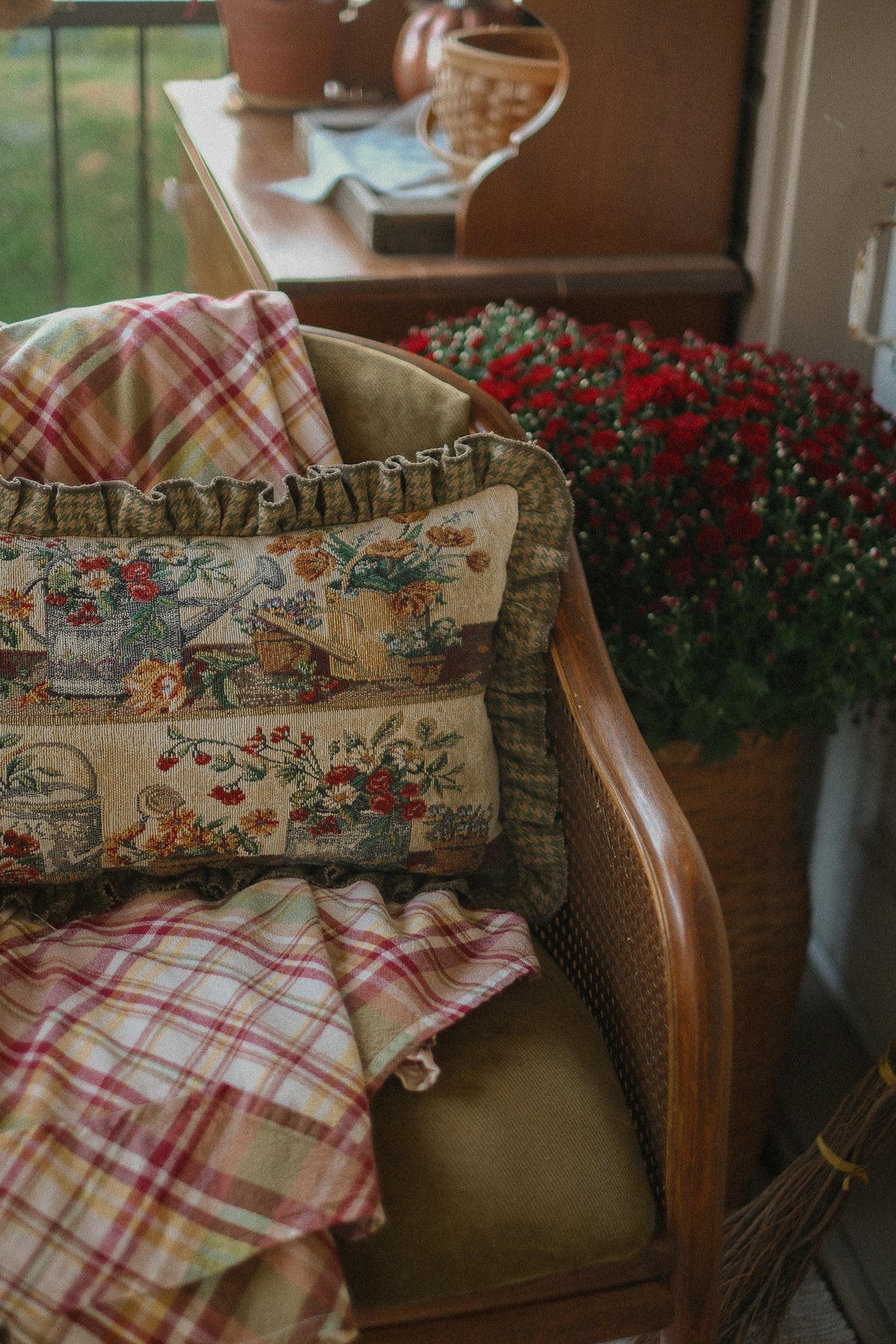 Handmade vintage tapestry pillow 🧺