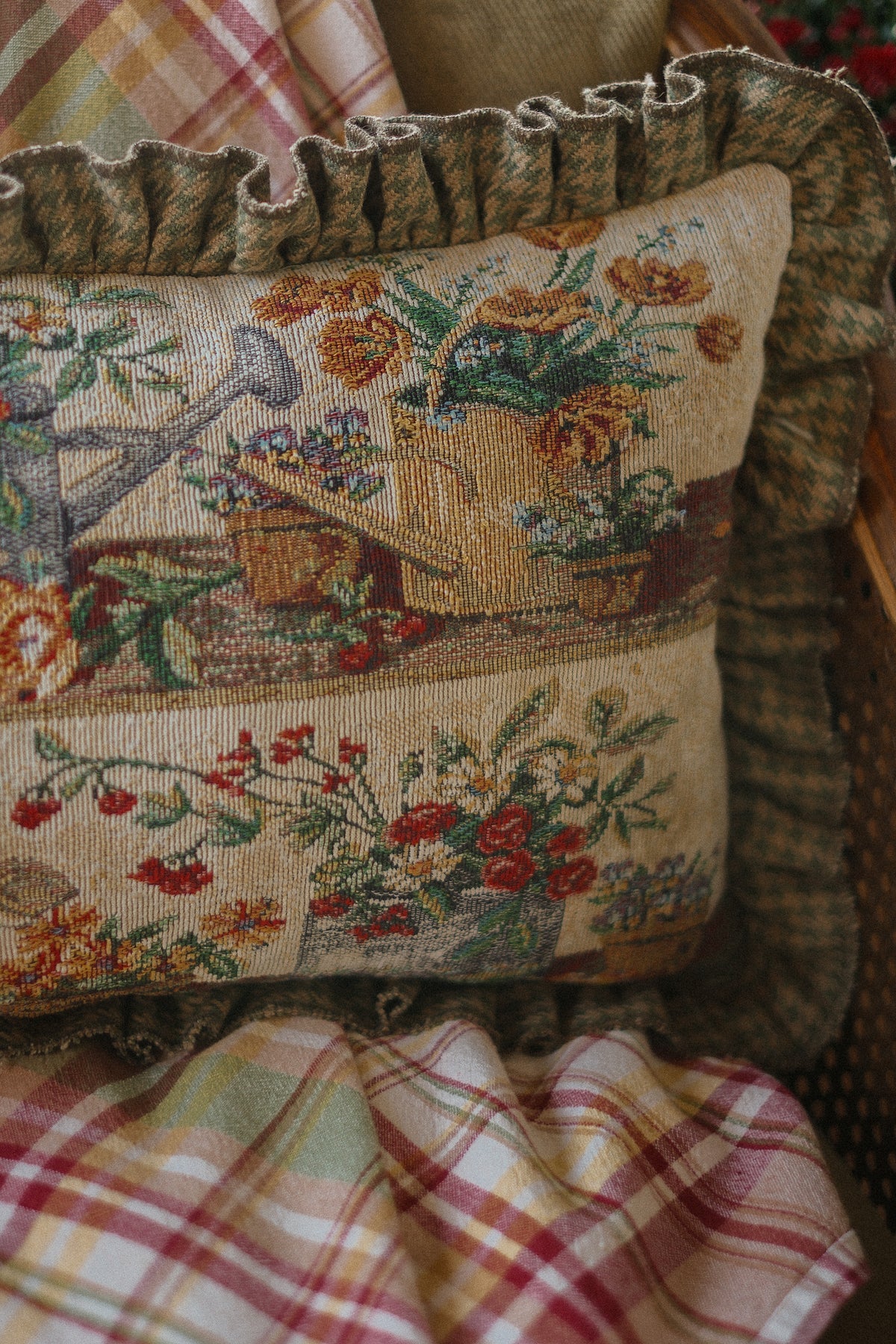 Handmade vintage tapestry pillow 🧺