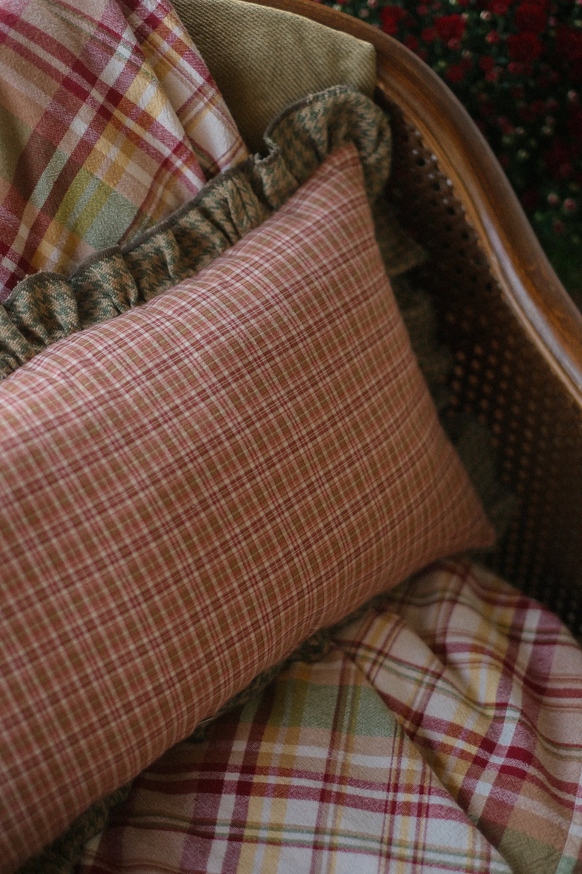 Handmade vintage tapestry pillow 🧺