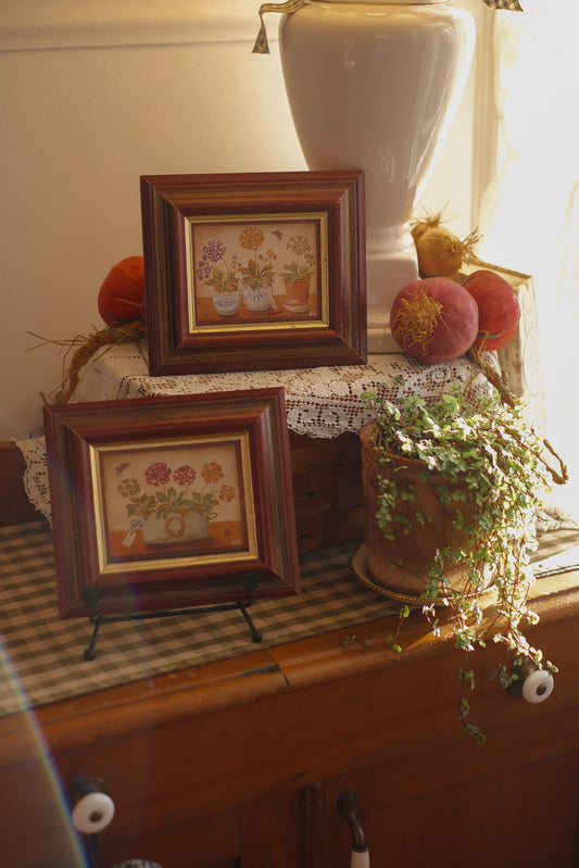 Vintage floral framed wall art pair 🥀
