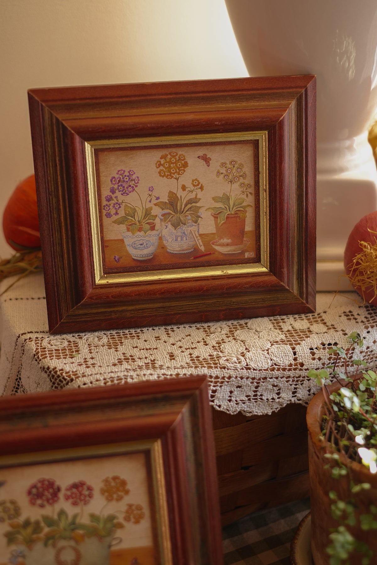 Vintage floral framed wall art pair 🥀