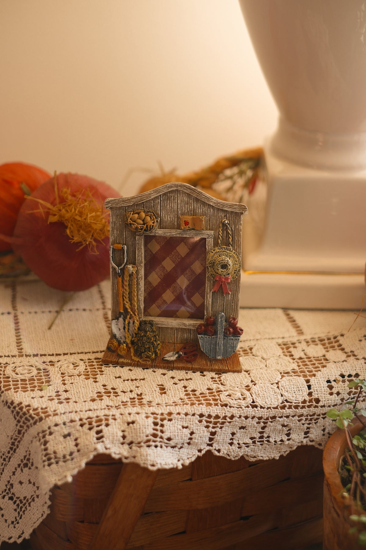 Vintage mini garden shed frame 🧺