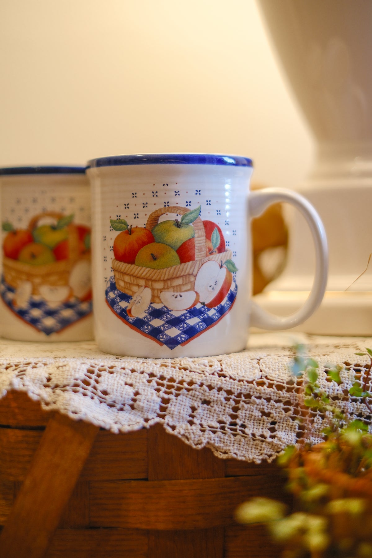 Vintage apple basket mug set ☕️