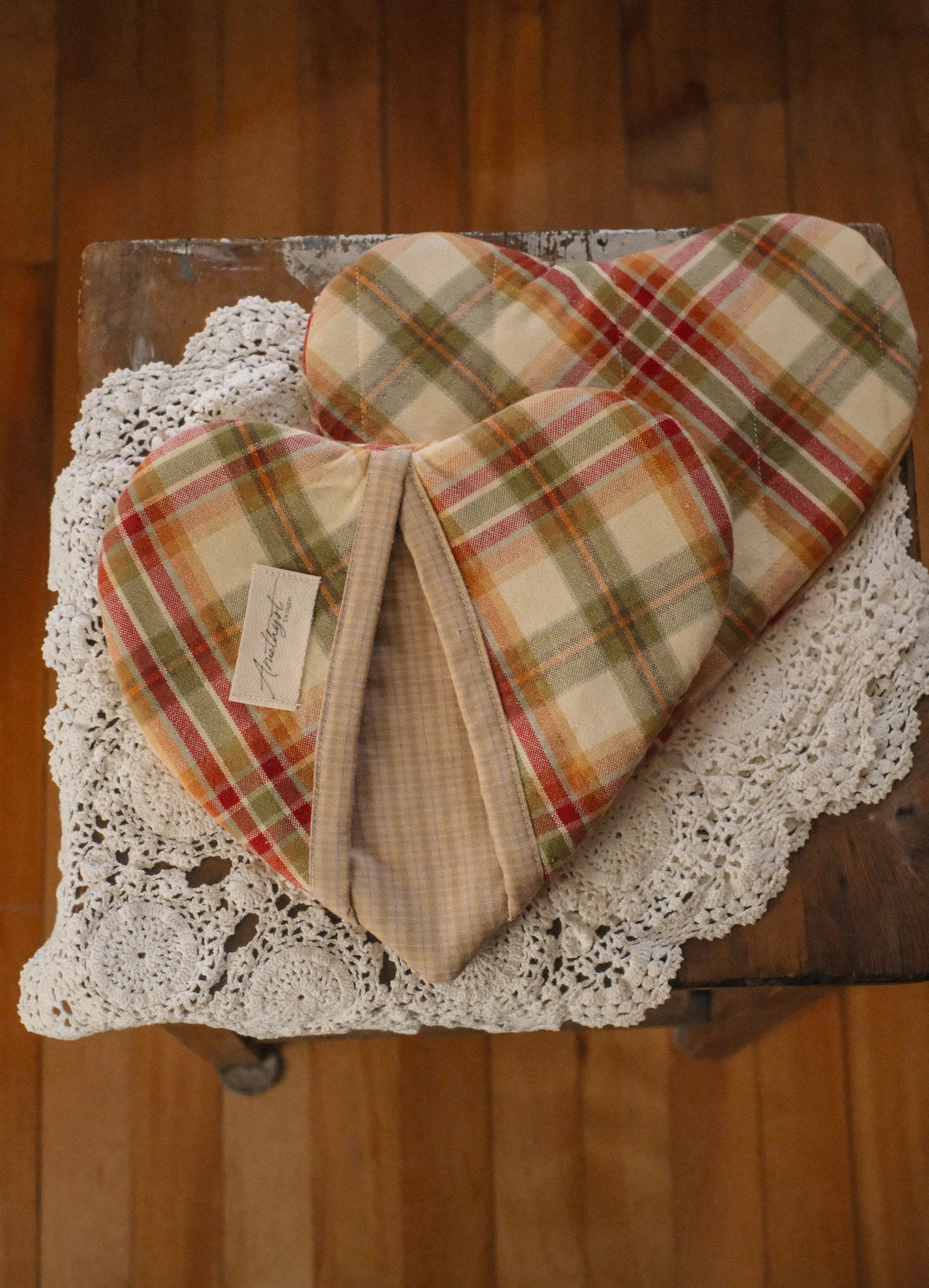 Handmade heart shaped oven mitt set - autumn plaid 🍂