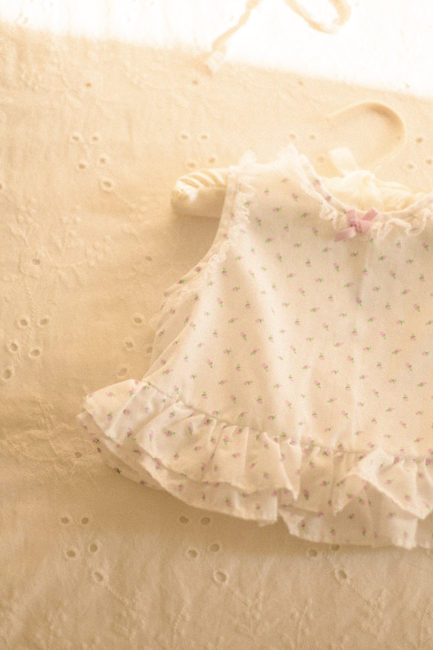 Vintage tiny ruffled floral top