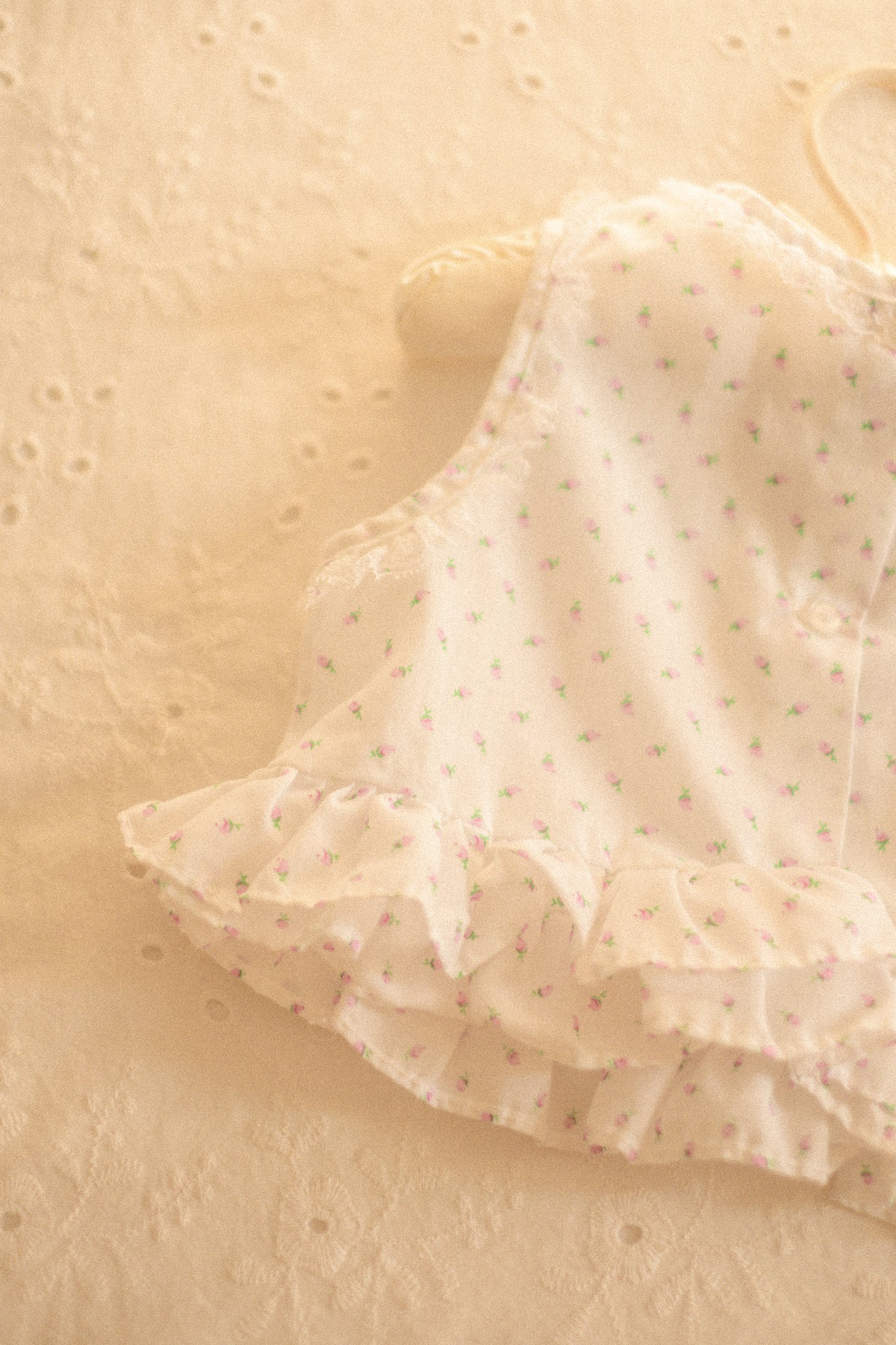 Vintage tiny ruffled floral top