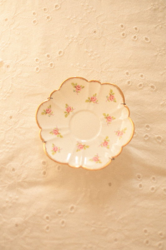 Vintage decorative floral wall plate