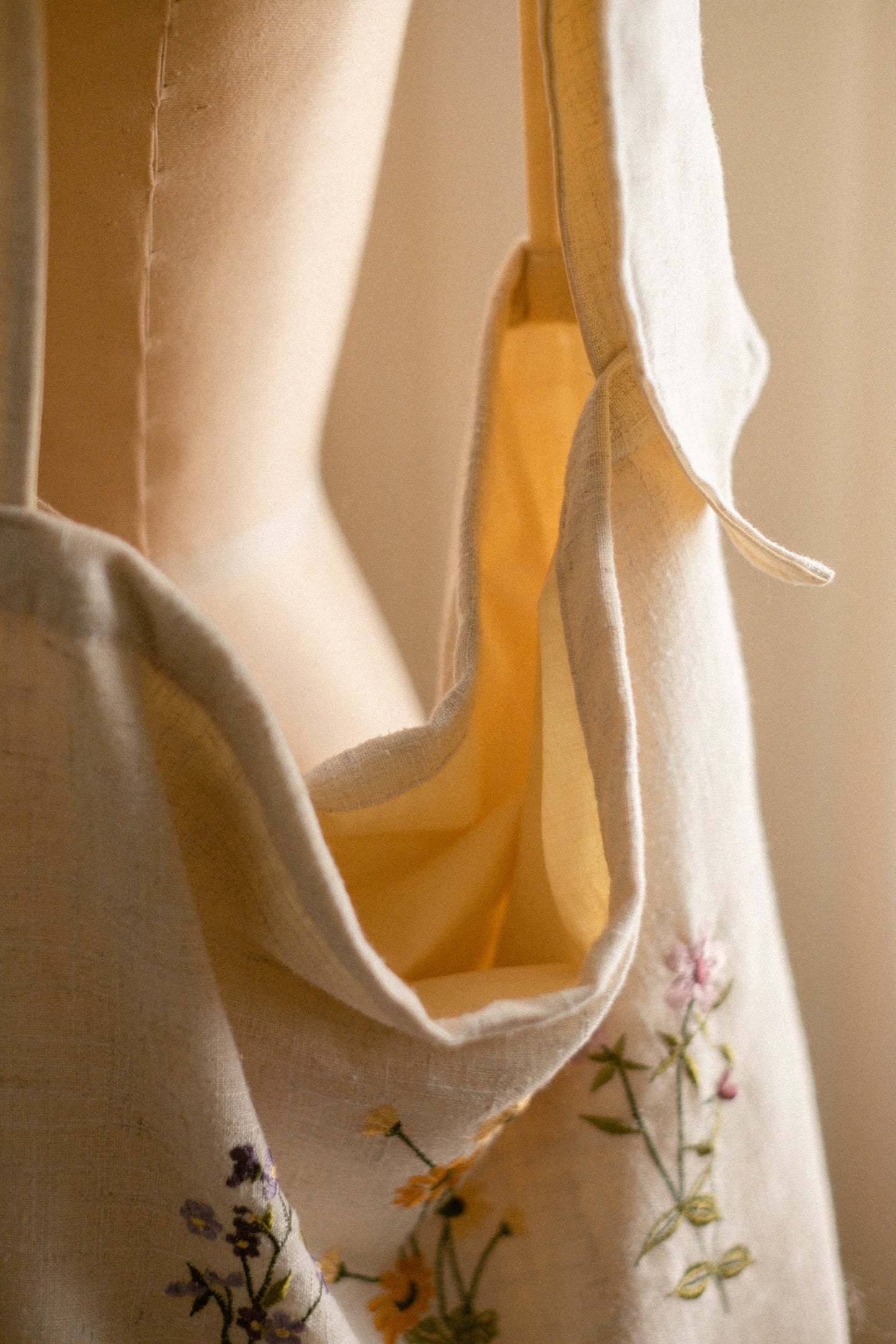 NEW♡ Handmade Ribbon floral embroidered tote bag - Daisy