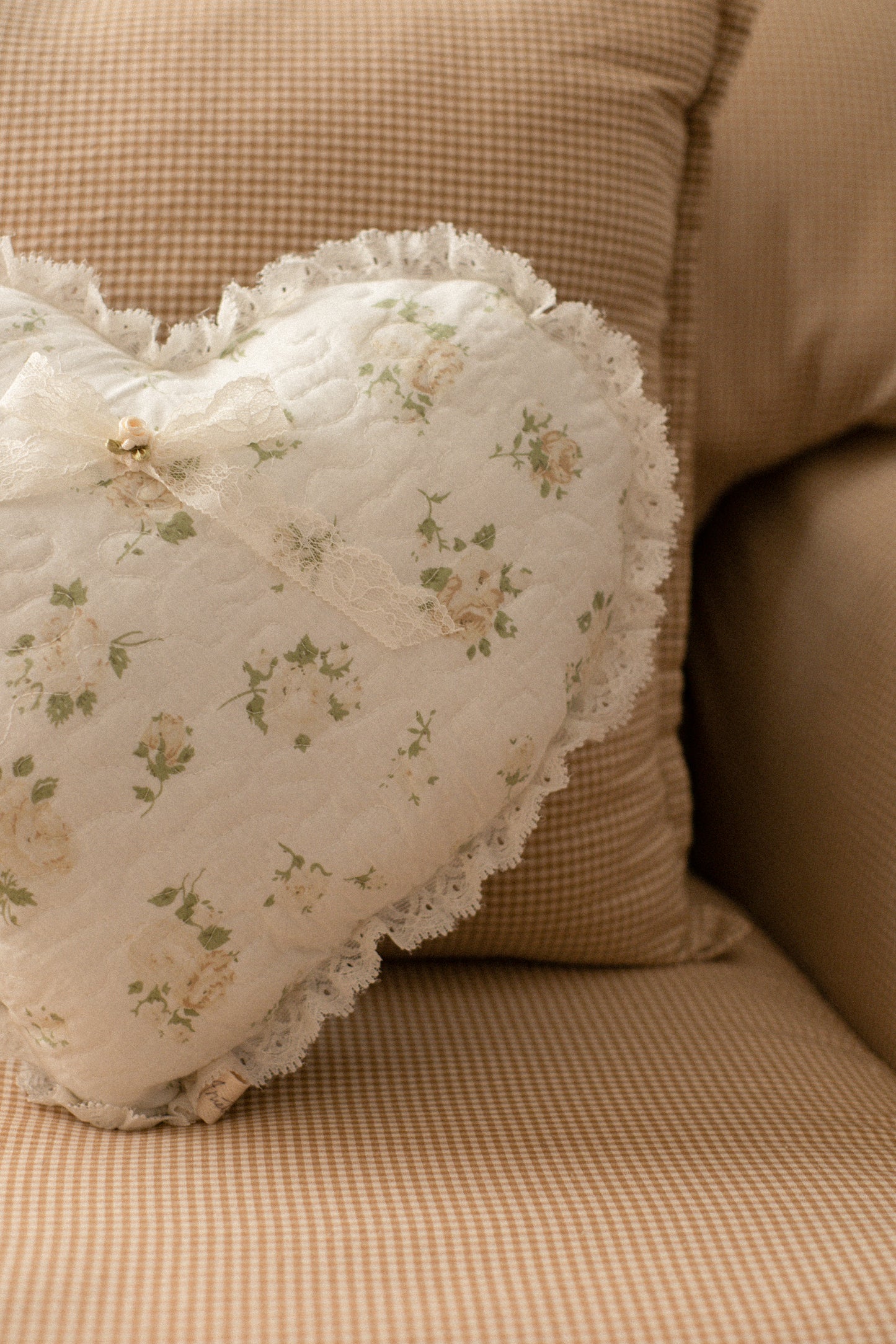 Handmade ruffled heart pillow - Jane
