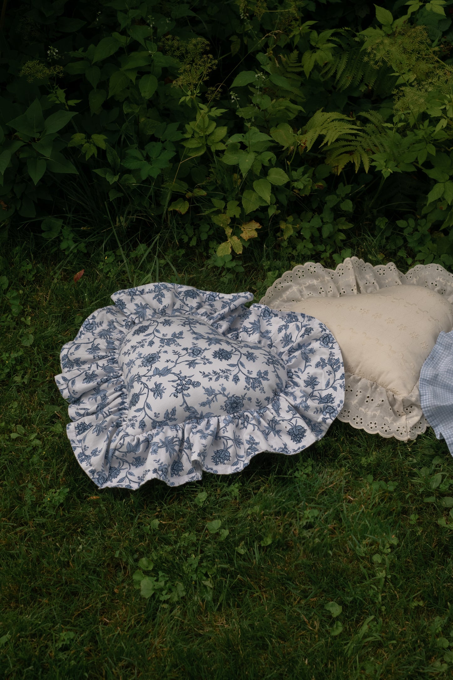 Handmade ruffled heart pillow - paisley