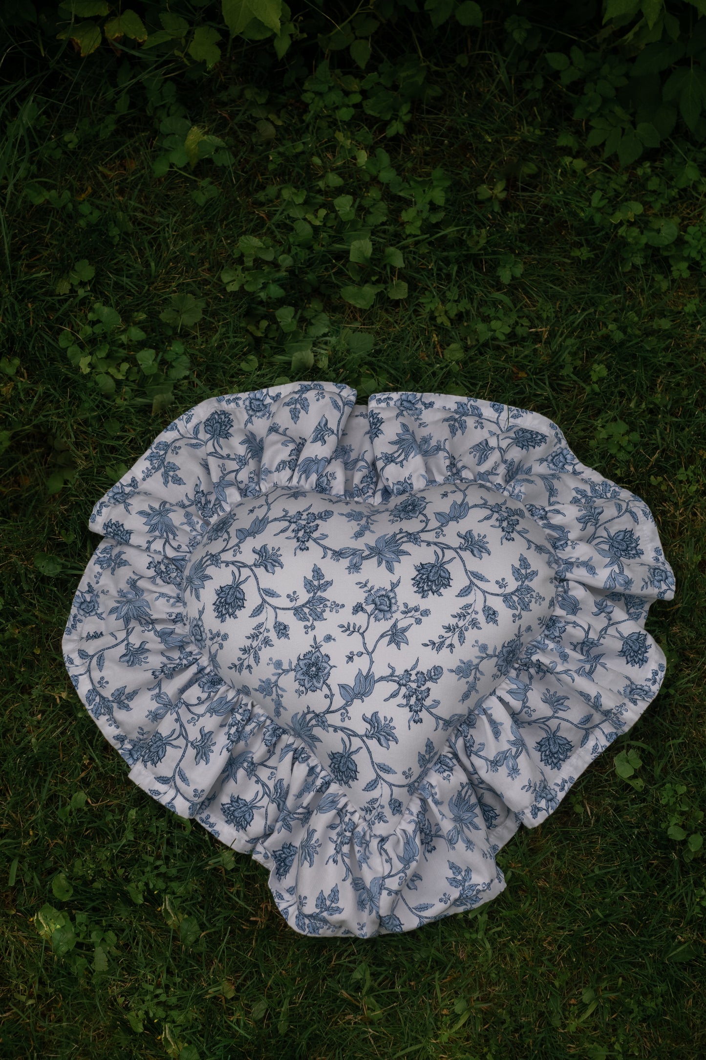 Handmade ruffled heart pillow - paisley