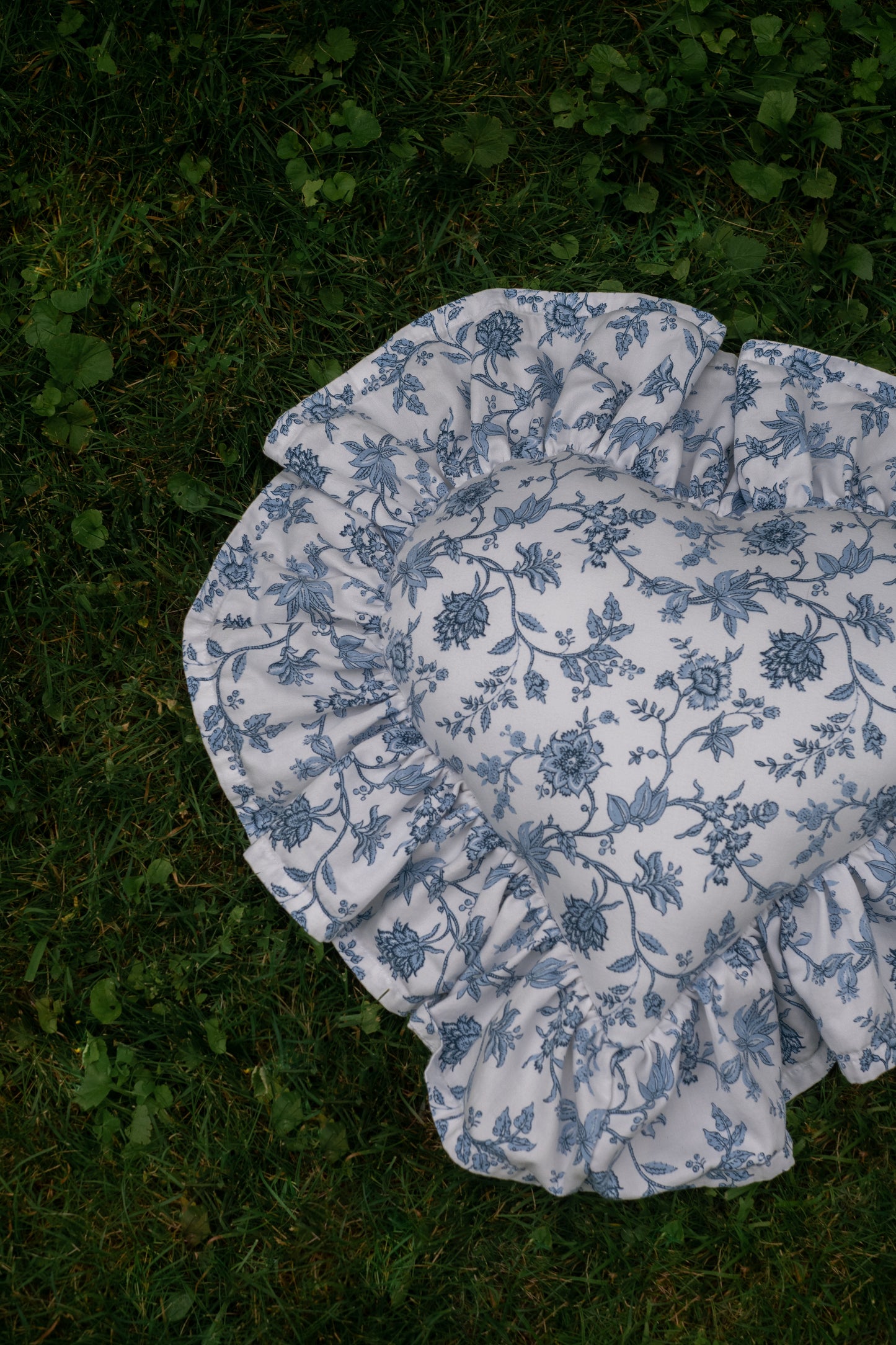 Handmade ruffled heart pillow - paisley