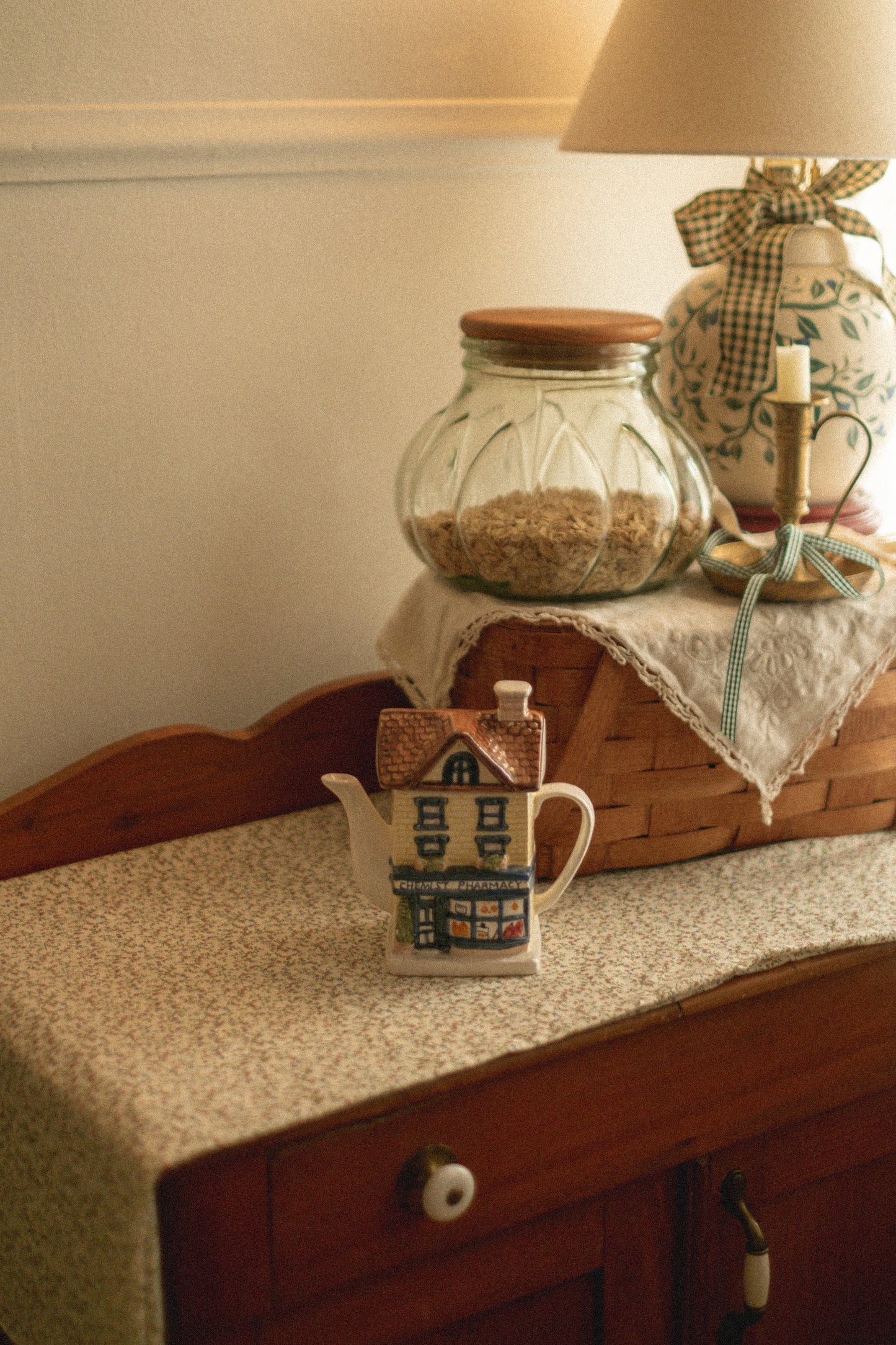 Vintage little house tea pot