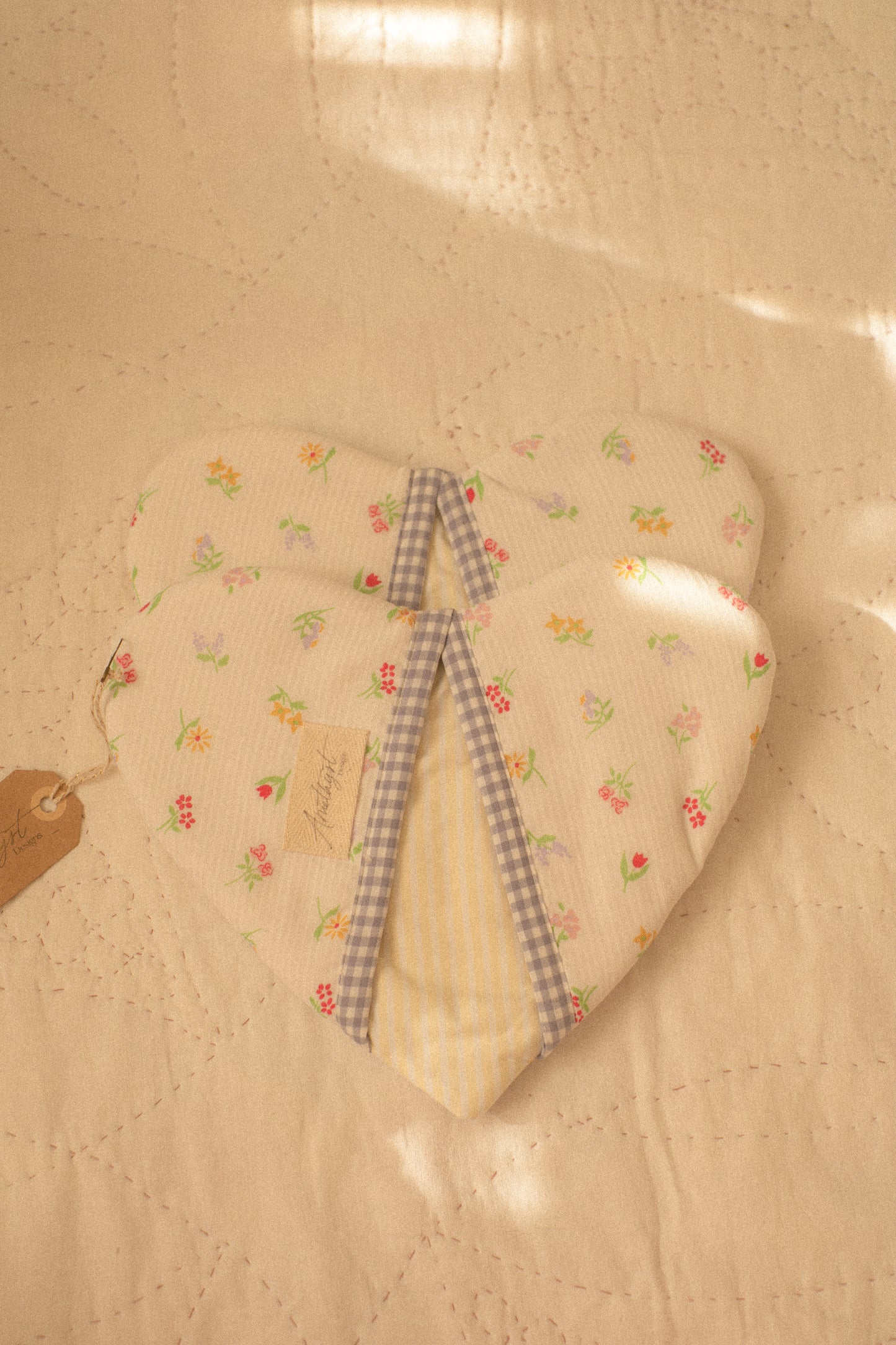 Handmade heart shaped oven mitts - violette