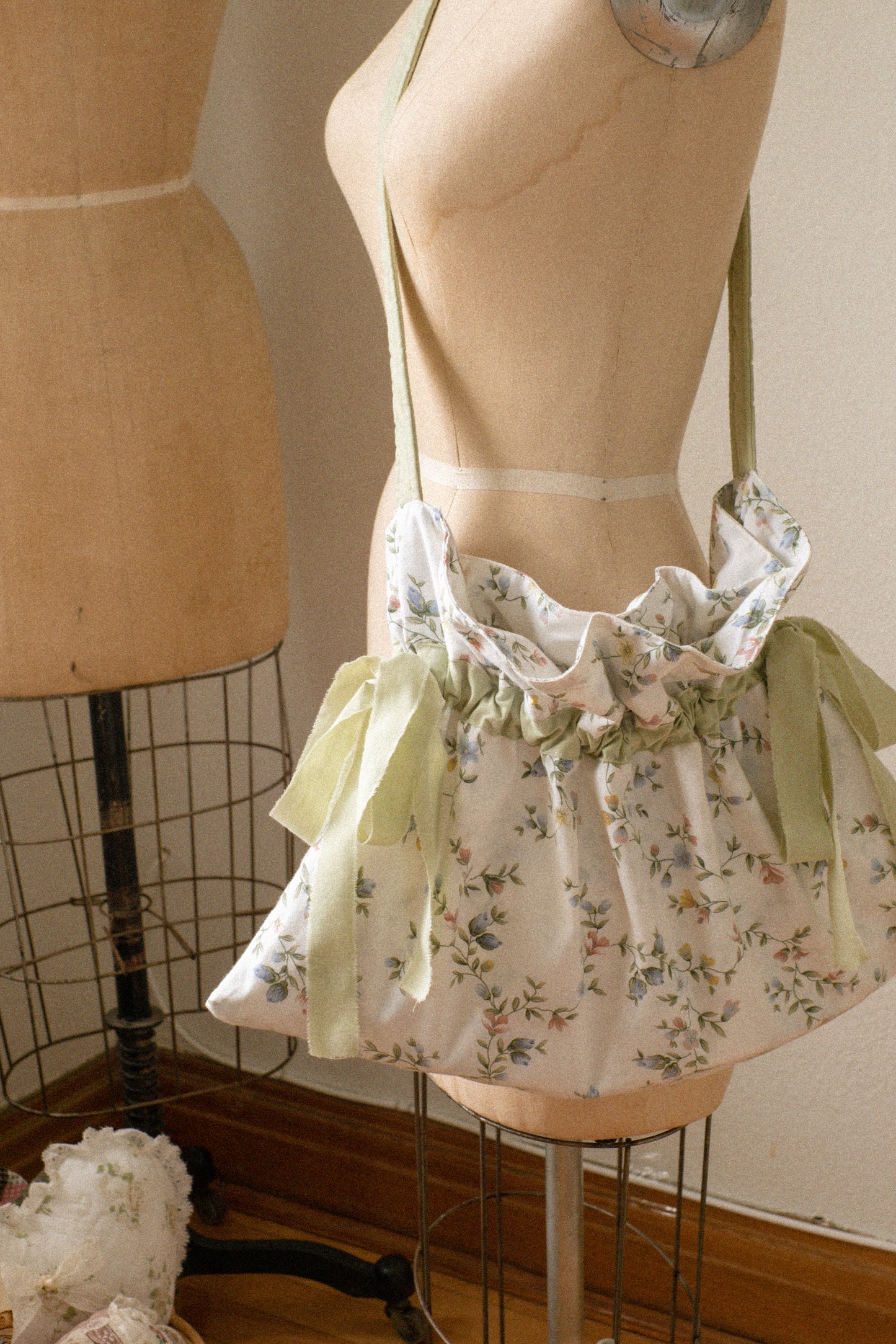 New♡ Cotton ruffled bow slouchy tote bag - Peppermint