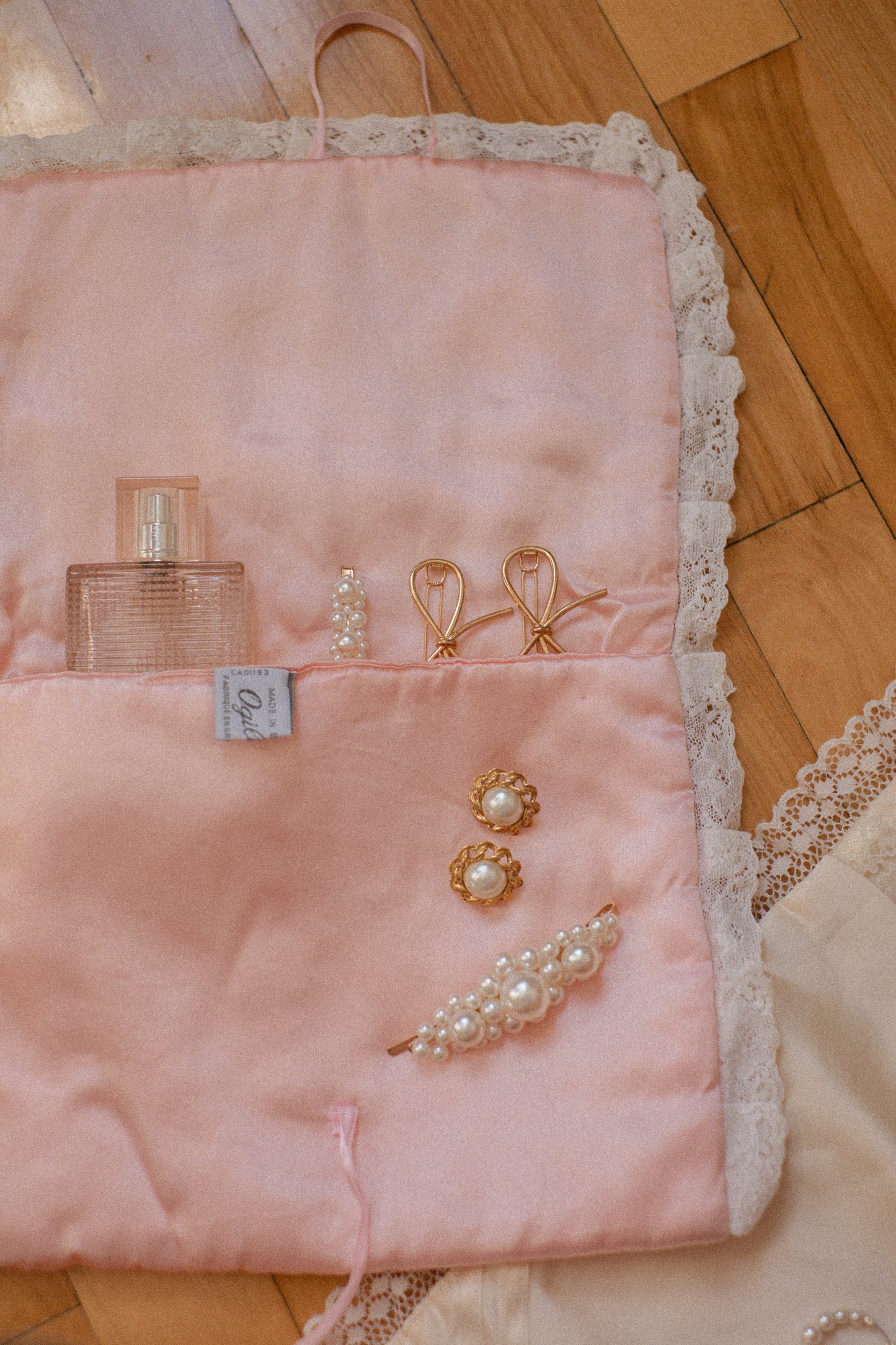 Vintage Satin lingerie bag - Pink bows