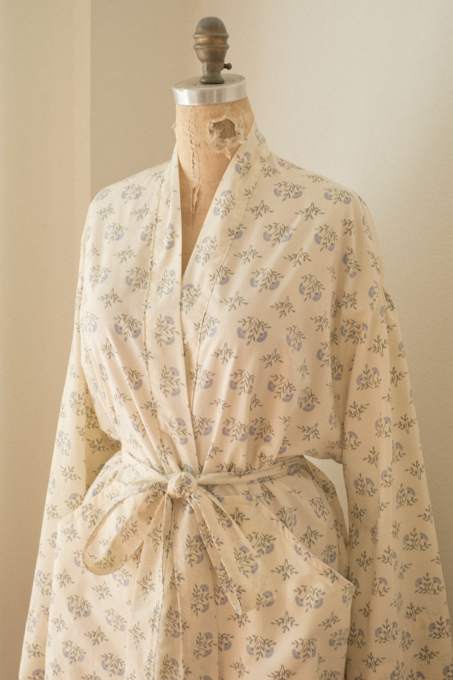 Handmade vintage cotton dressing gown ♡ bluebelle