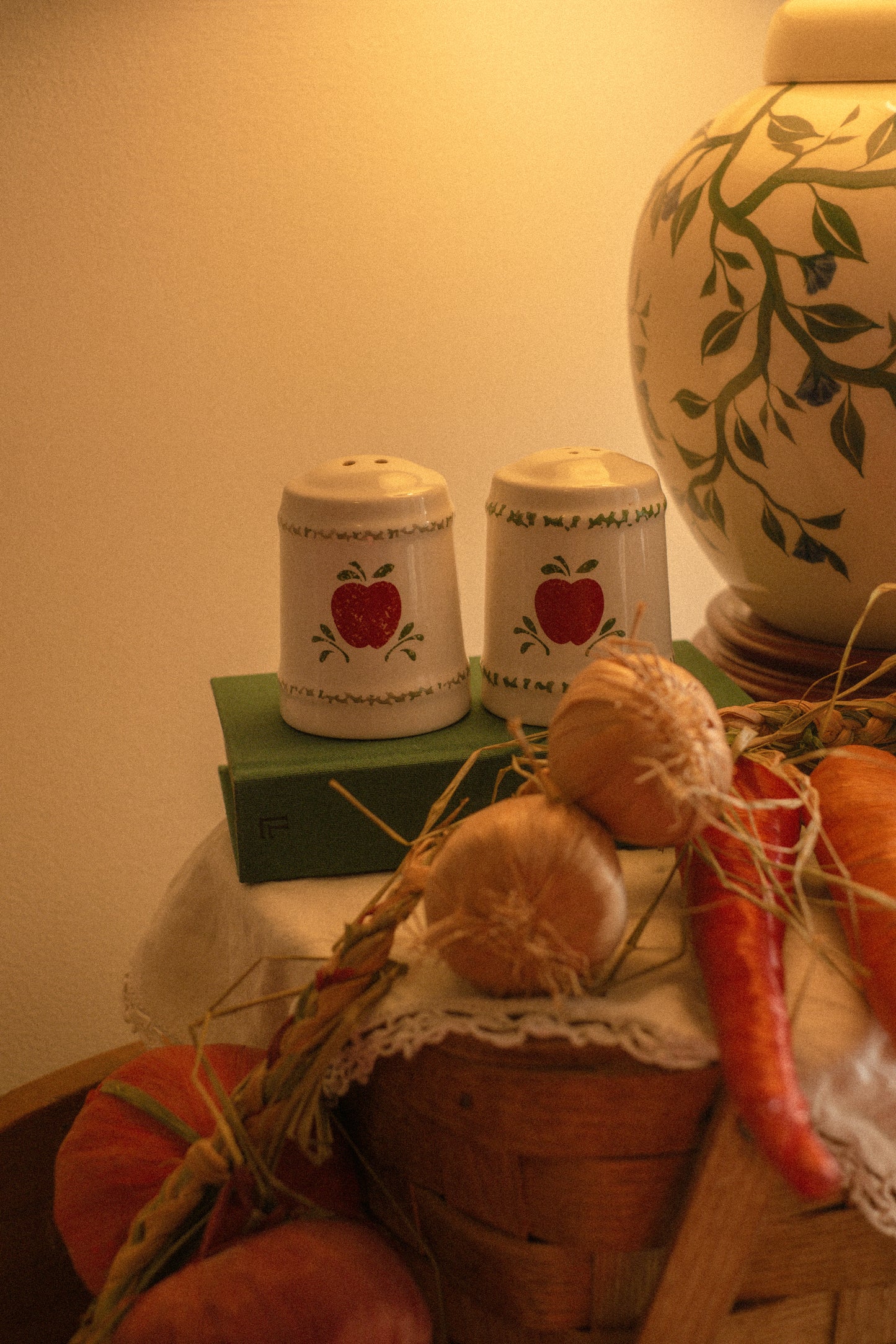 vintage apple salt & pepper shakers
