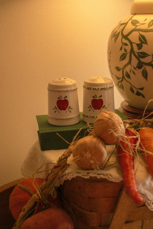 vintage apple salt & pepper shakers