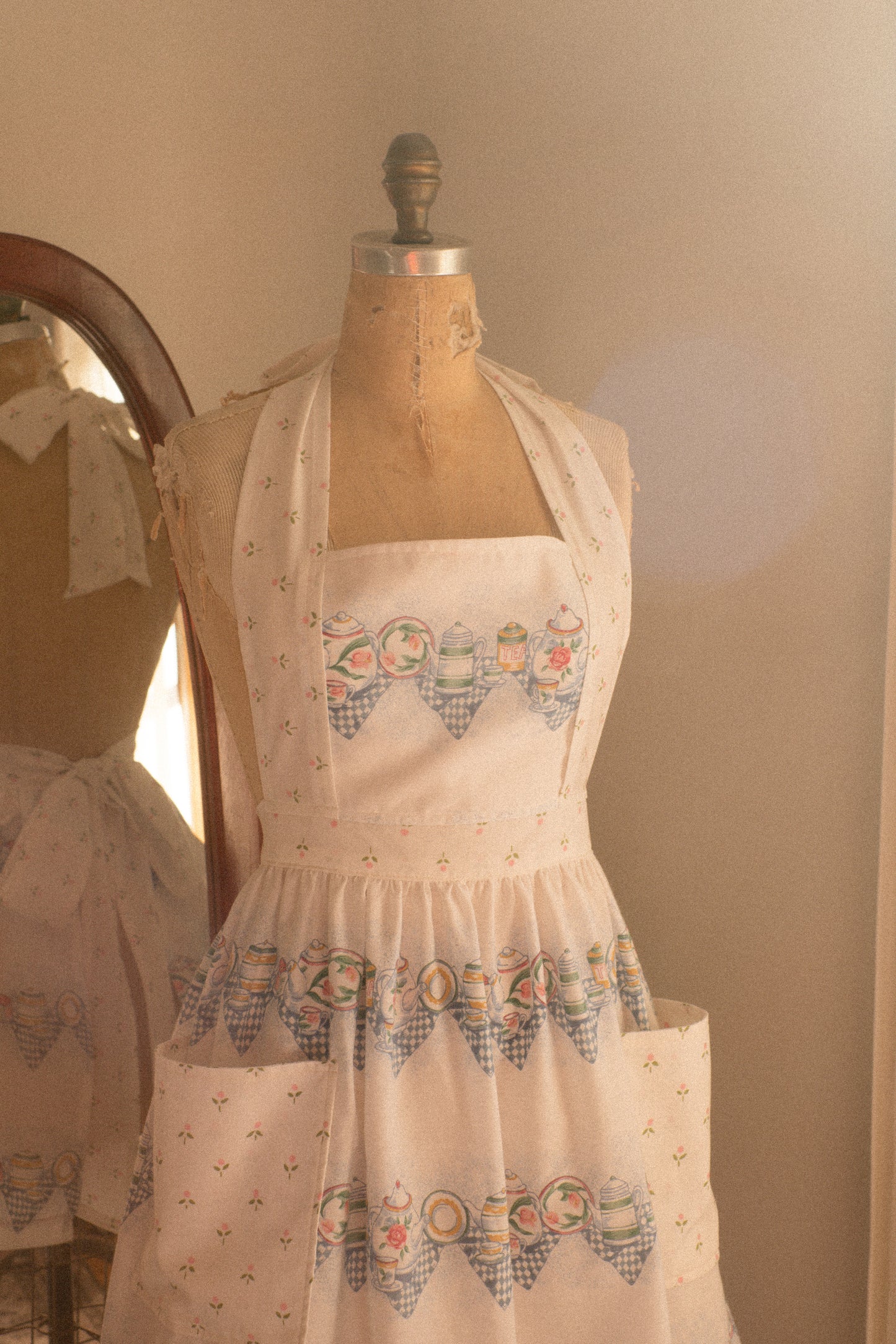 Handmade vintage inspired apron - tea party