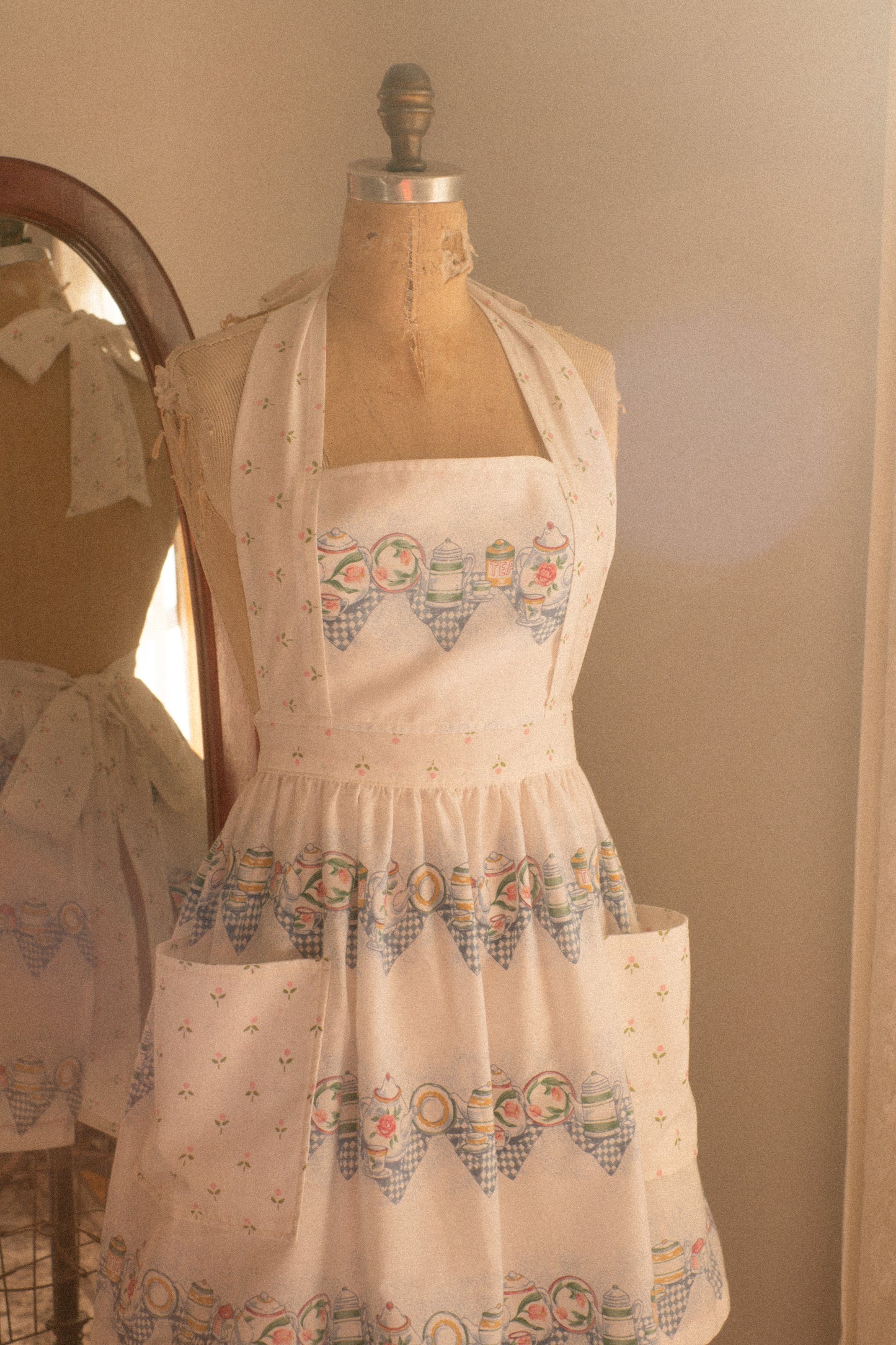 Handmade vintage inspired apron - tea party