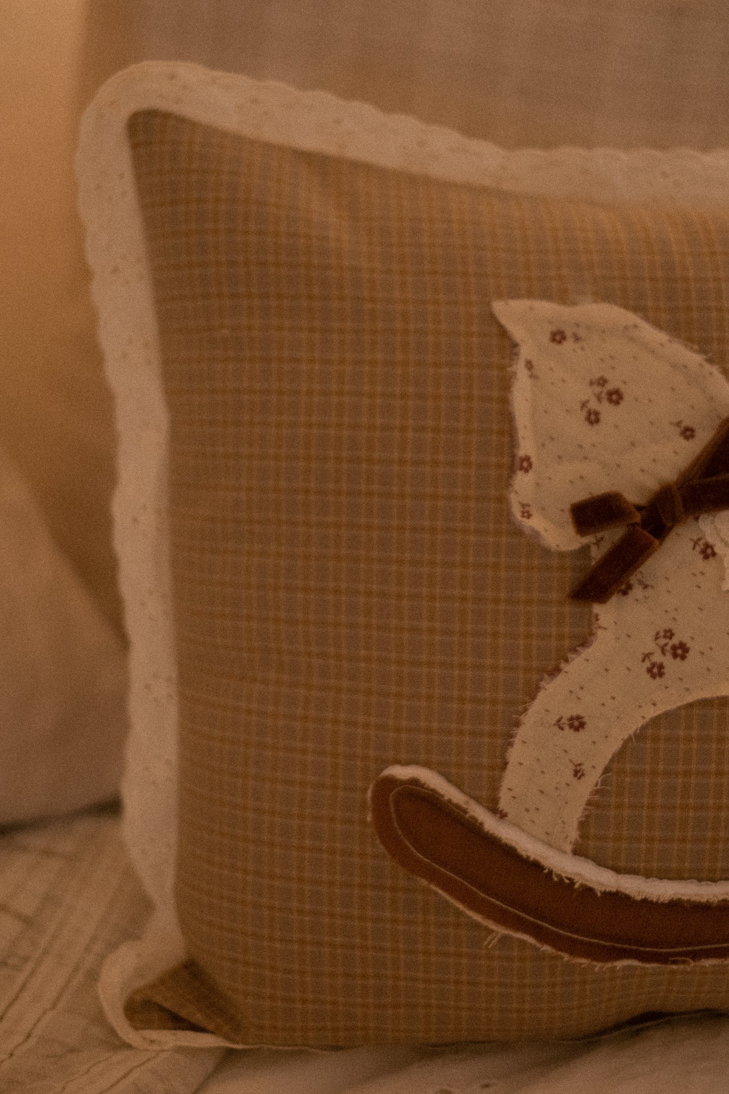 New✨ Applique rocking horse decorative pillow