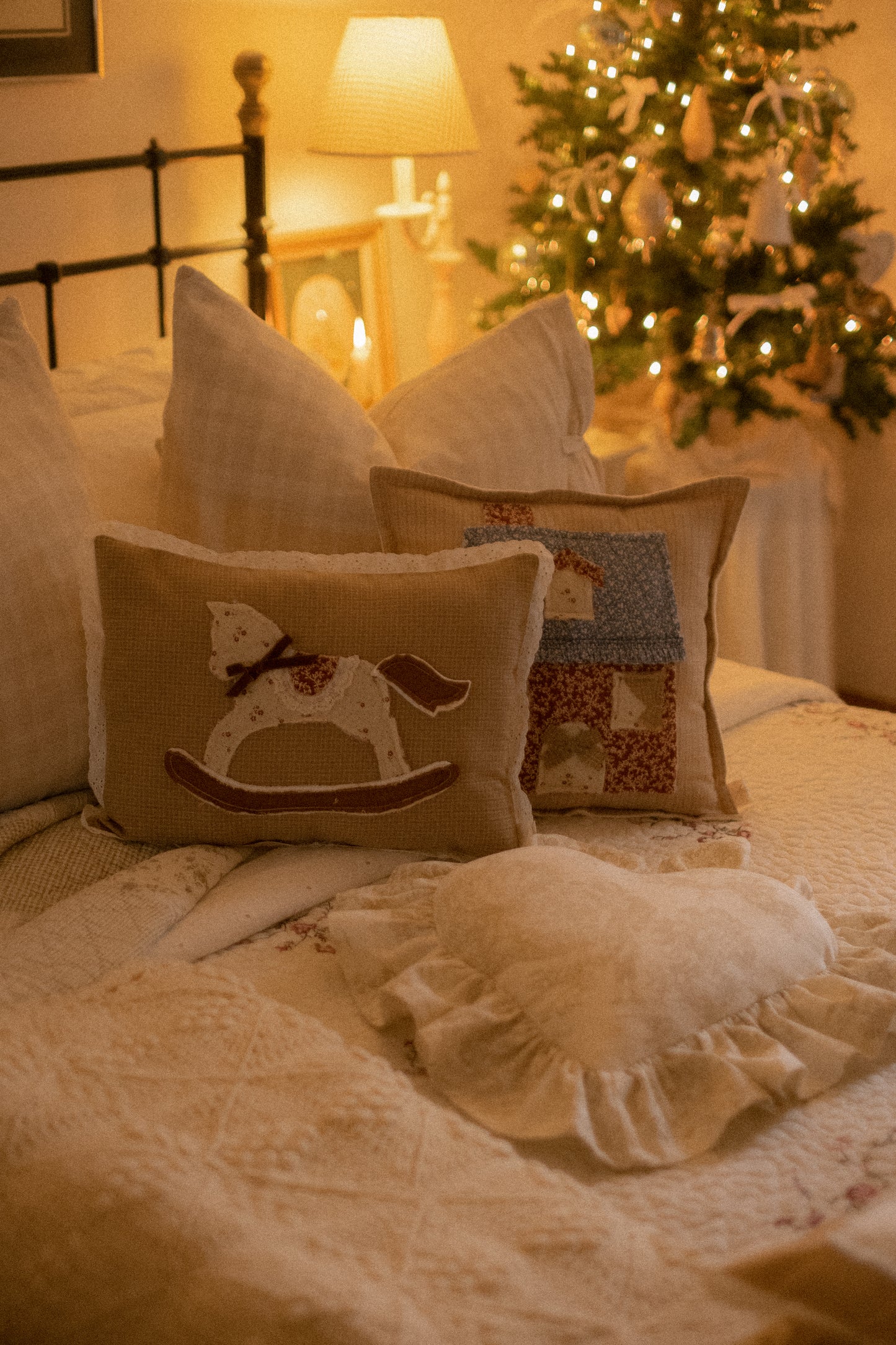 New✨ Applique rocking horse decorative pillow