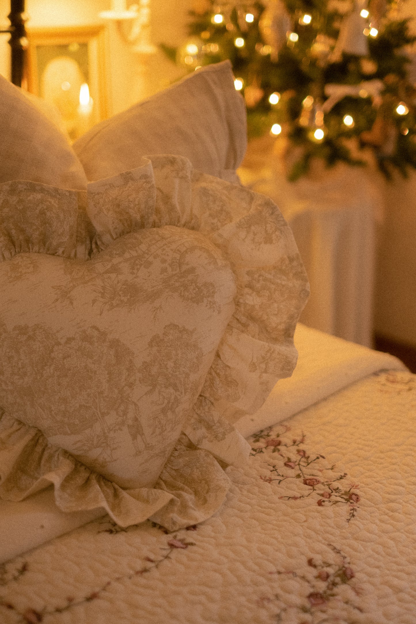 New ✨ Handmade ruffled heart pillow - Heirloom beige