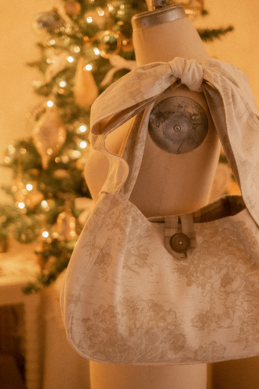 New ✨ Vintage inspired toile bow tote - Heirloom Beige