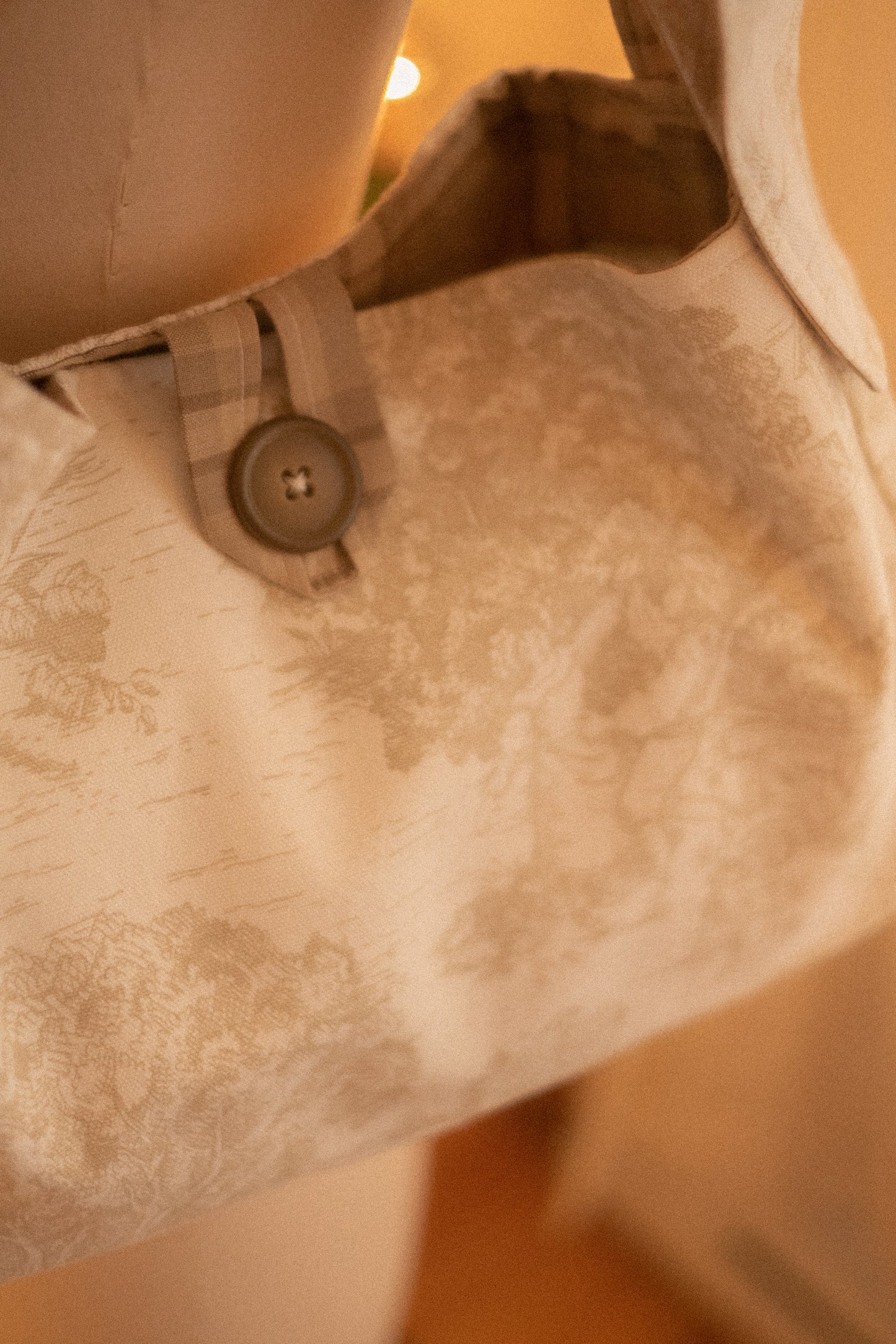 New ✨ Vintage inspired toile bow tote - Heirloom Beige