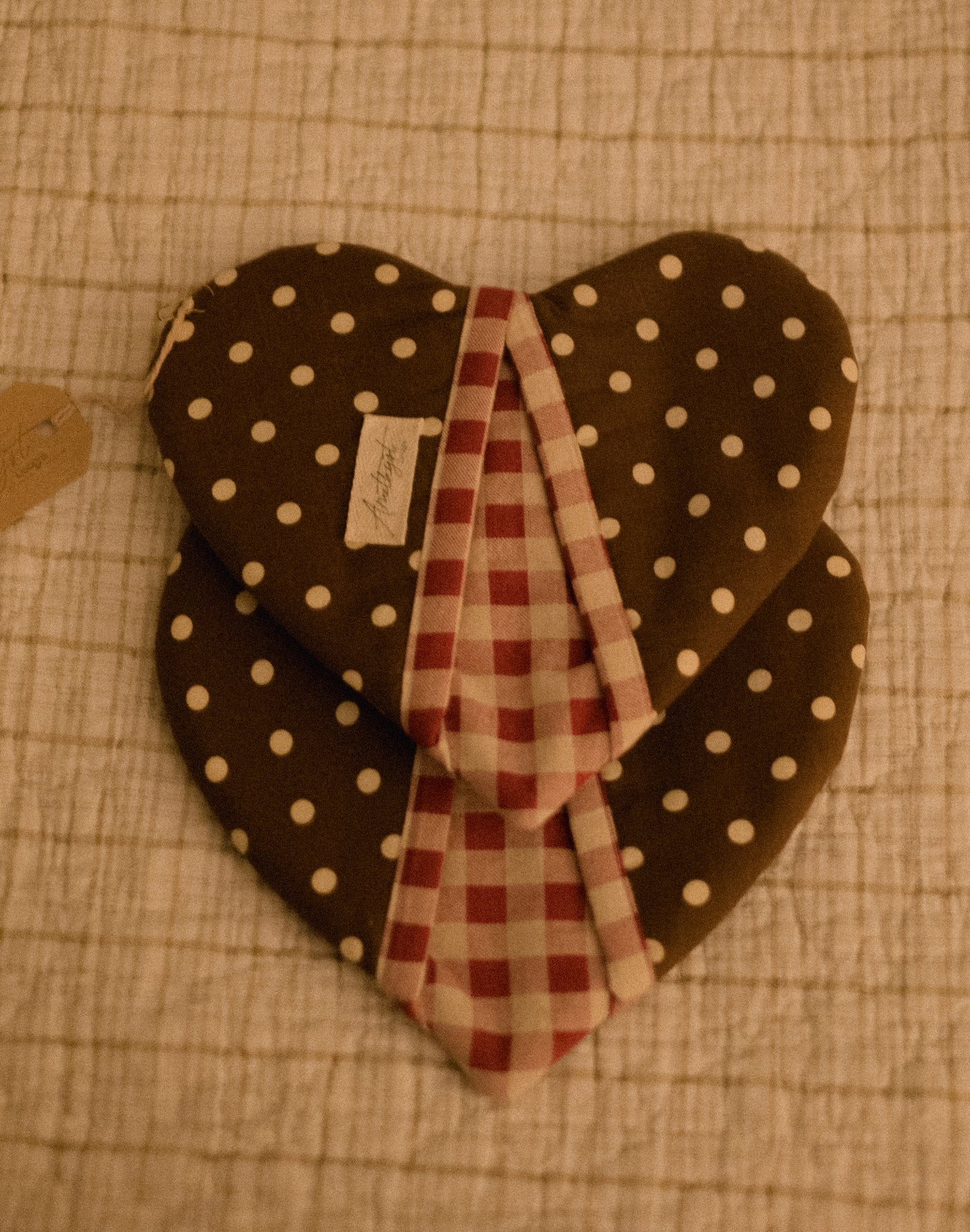 Handmade heart shaped oven mitt set - hot cocoa