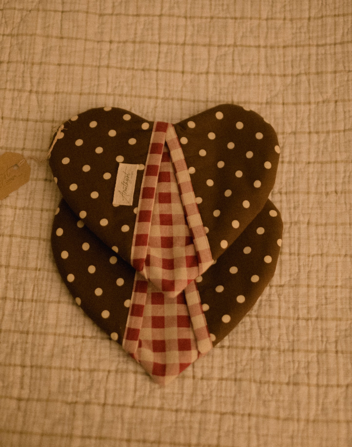 Handmade heart shaped oven mitt set - hot cocoa