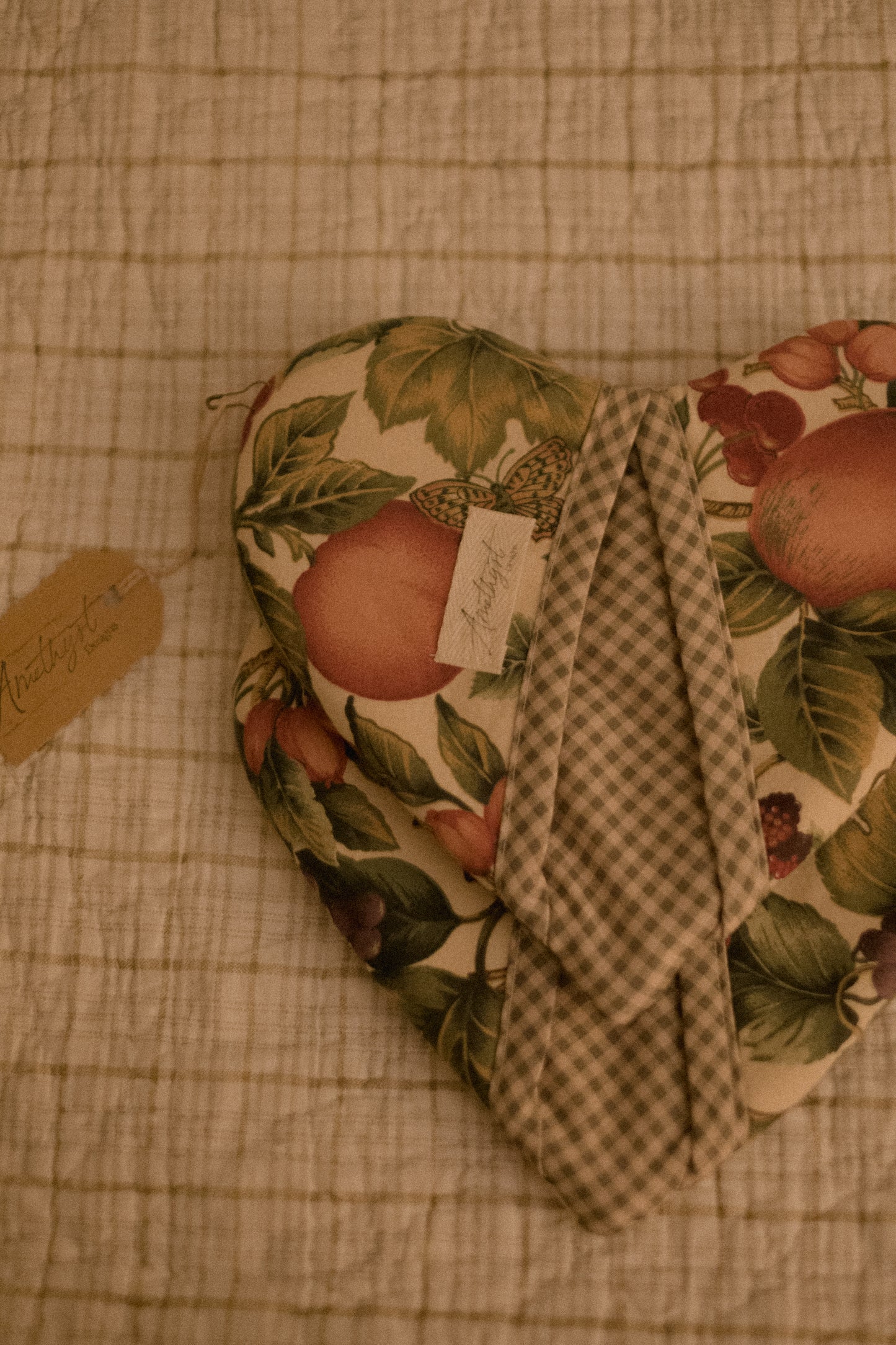 Handmade heart shaped oven mitt set - plum picking