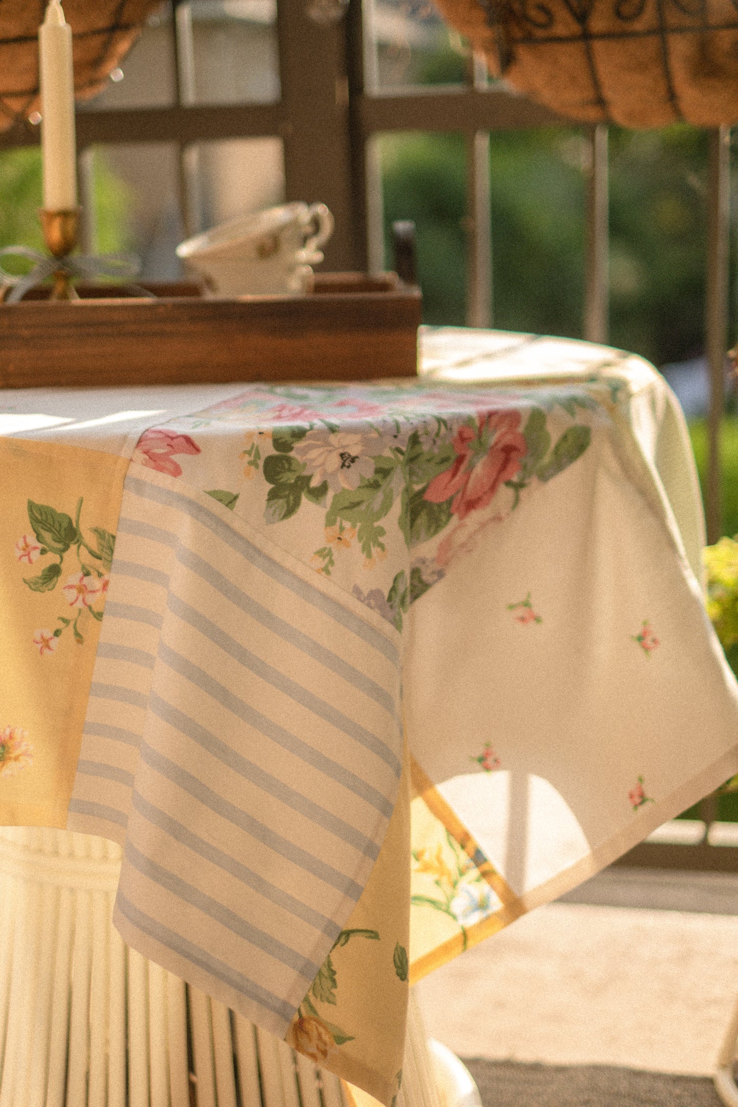 NEW✨ Patchwork table cloth - Berry picking 🍓