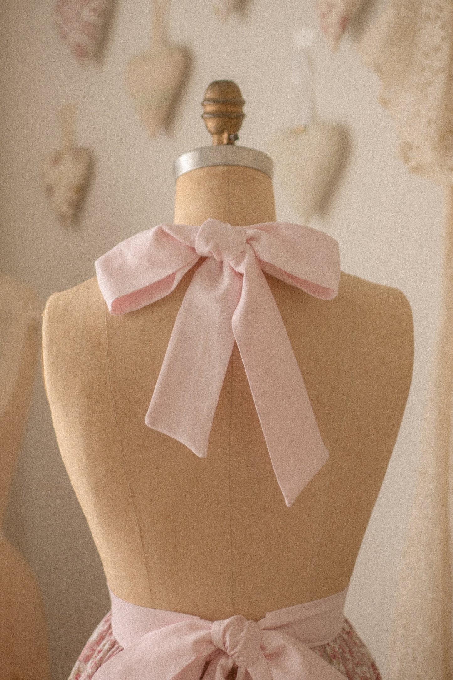 Handmade vintage inspired apron - Clara