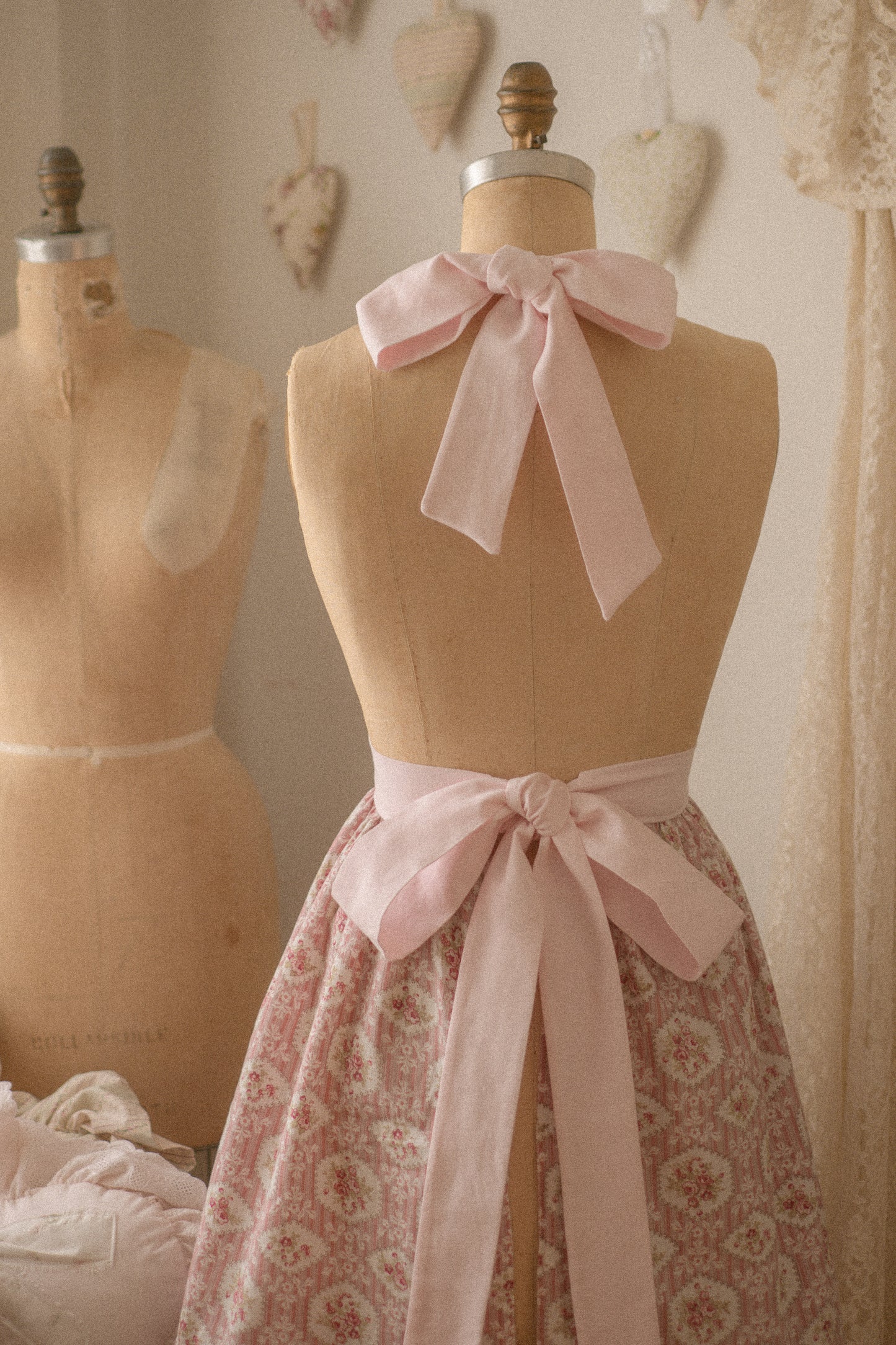 Handmade vintage inspired apron - Clara