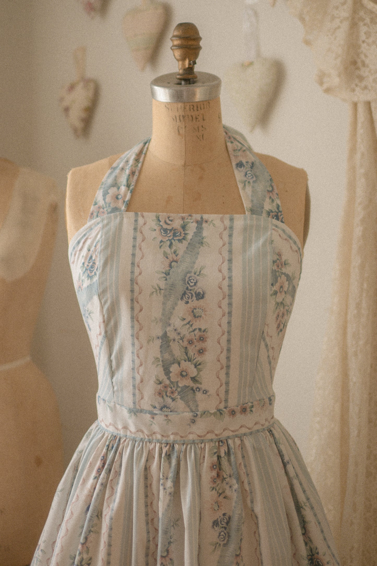 Handmade vintage inspired apron - Amelia