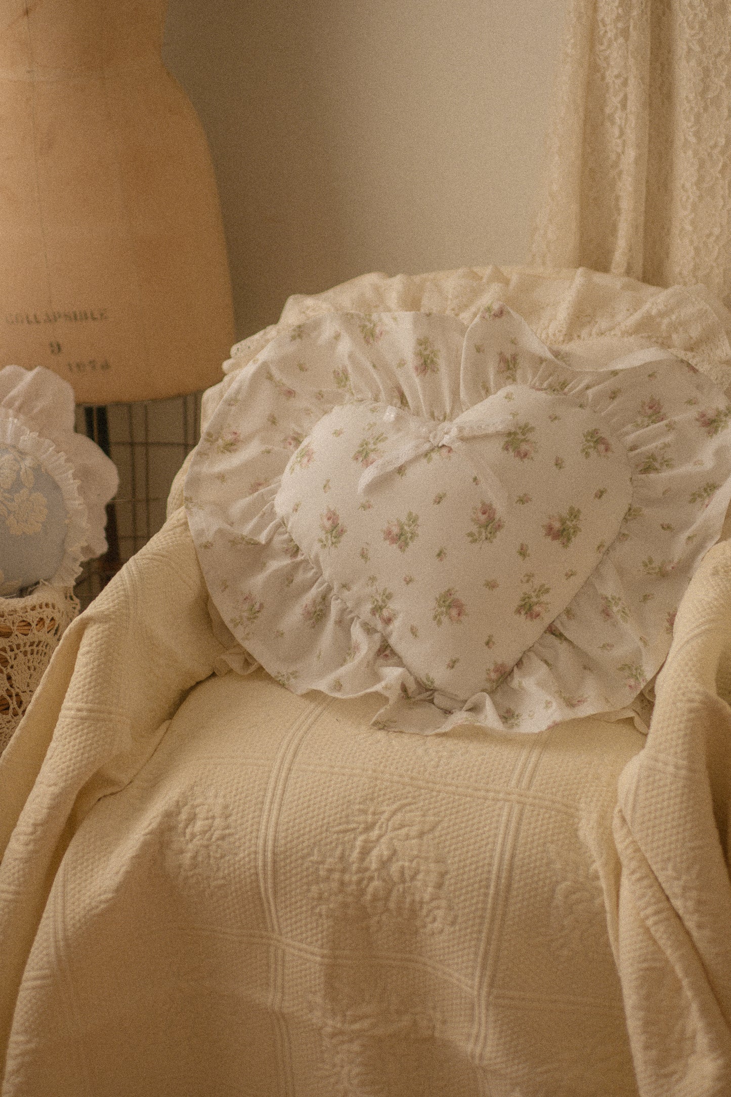 Handmade ruffled heart pillow - Daphne