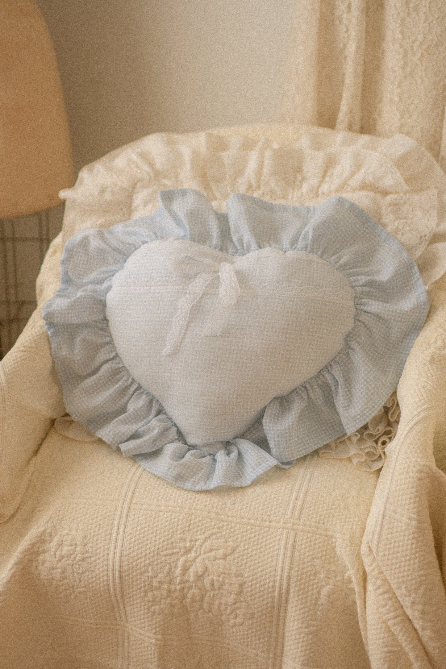 Handmade ruffled heart pillow - bleuet