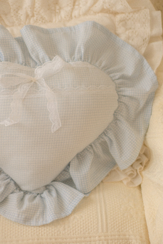 Handmade ruffled heart pillow - bleuet