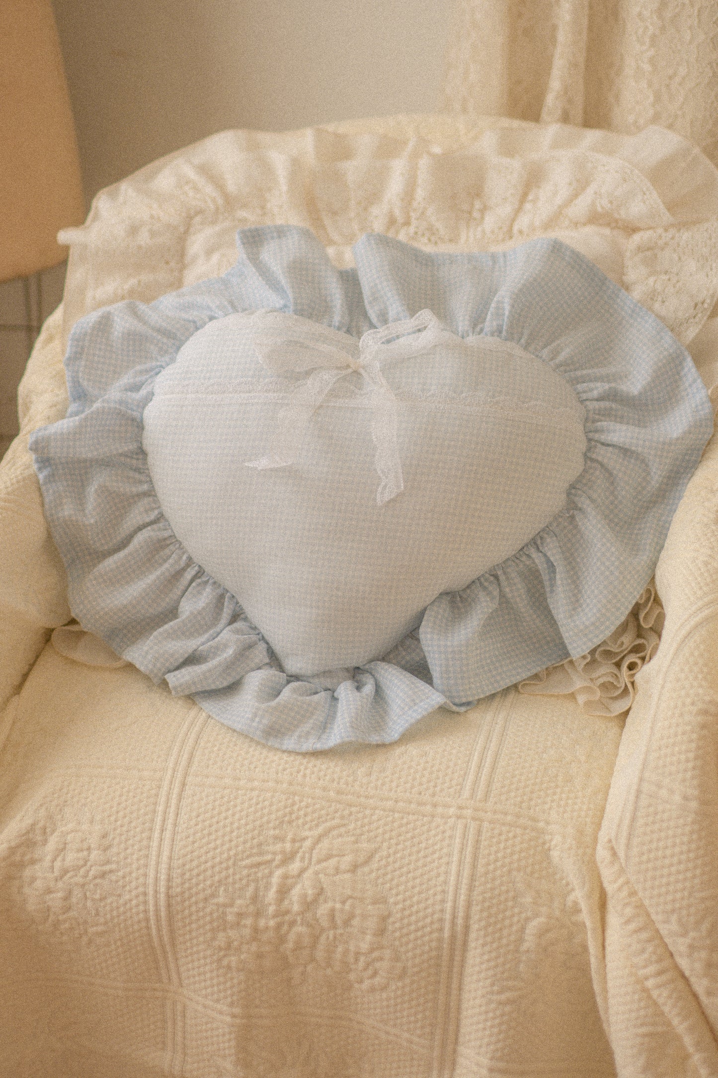 Handmade ruffled heart pillow - bleuet