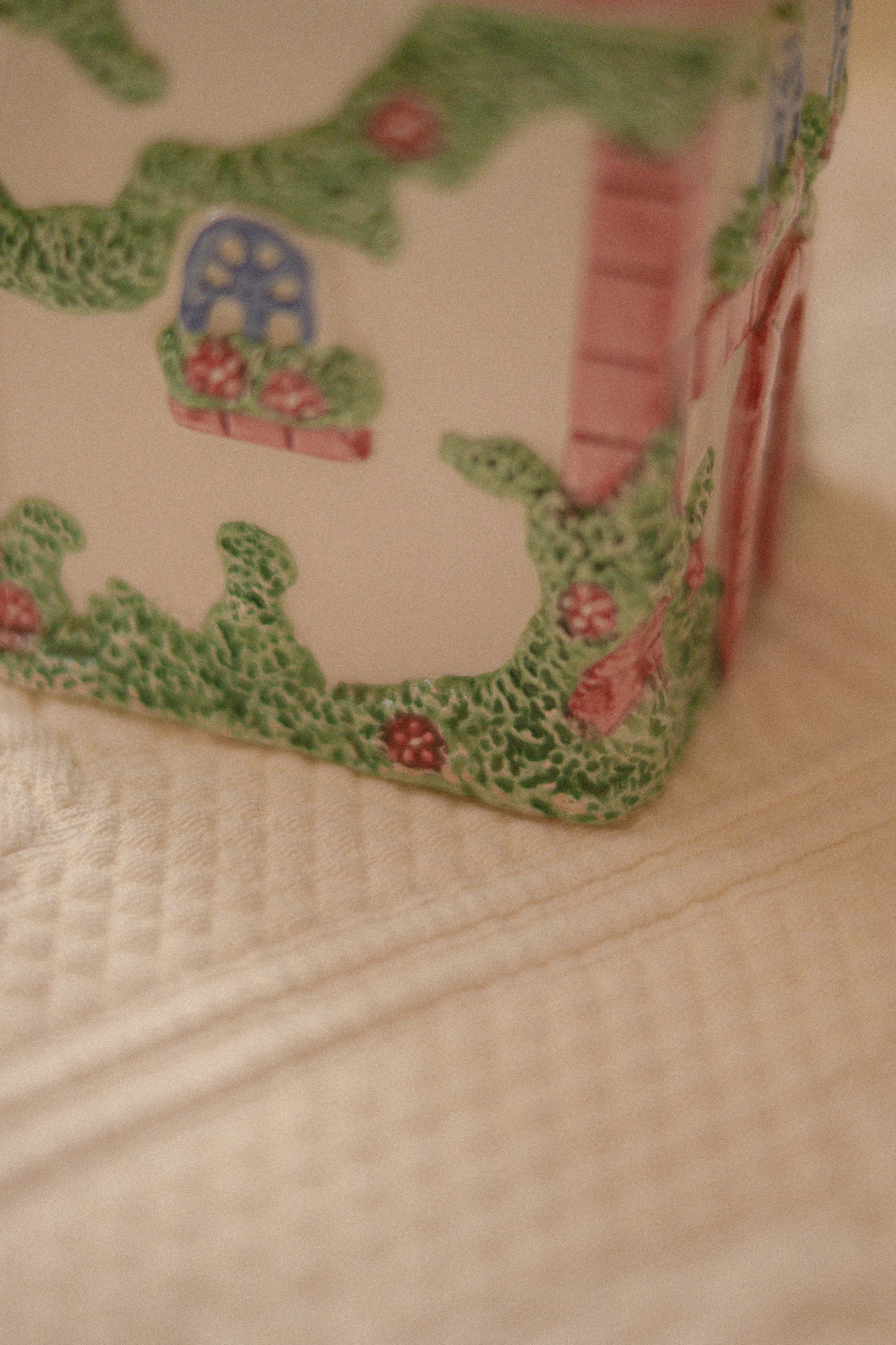 Vintage little cottage tea & coffee set