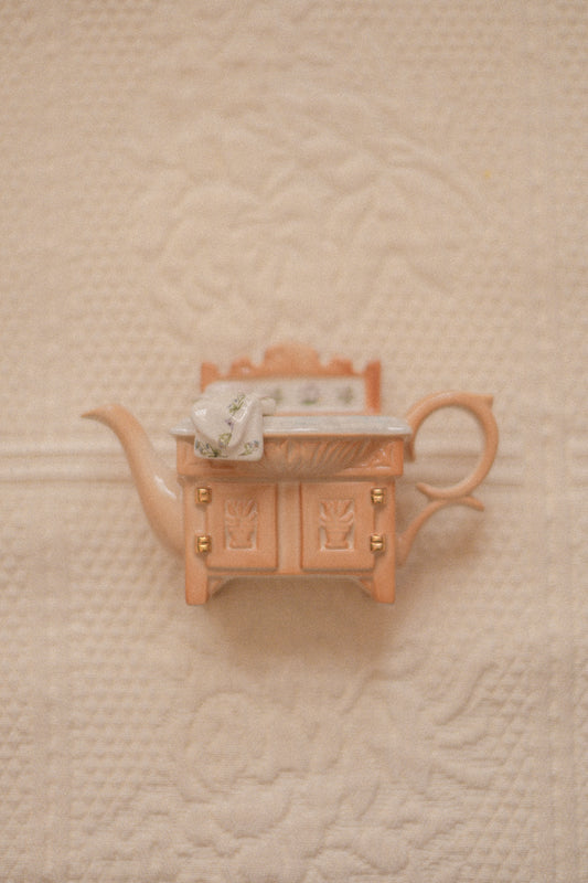 little tea pot shaped knick knack
