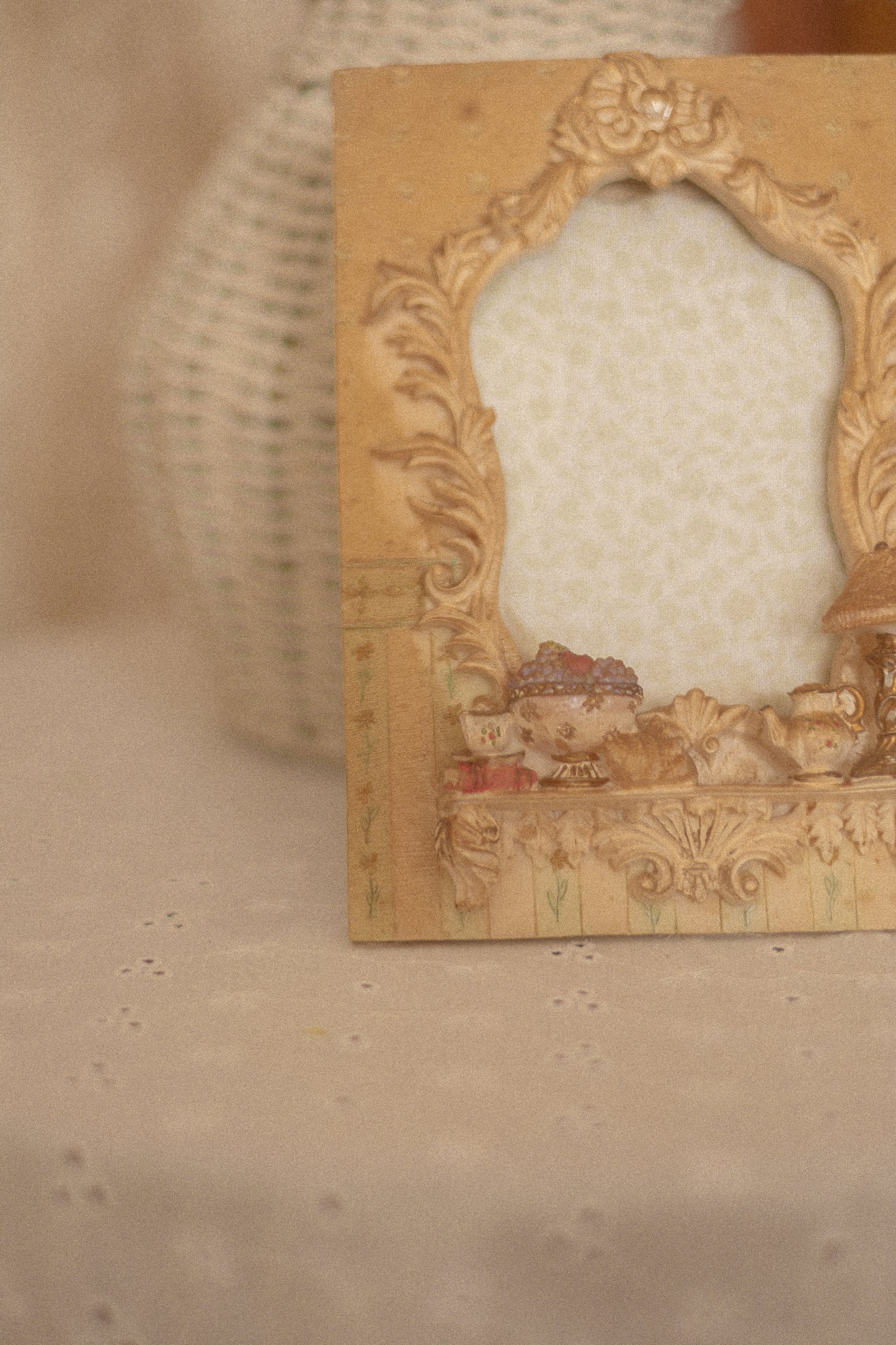 vintage cottage frame