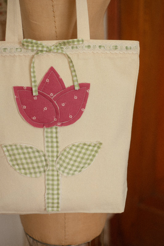 Handmade spring tulip appliqué canvas tote 🌷