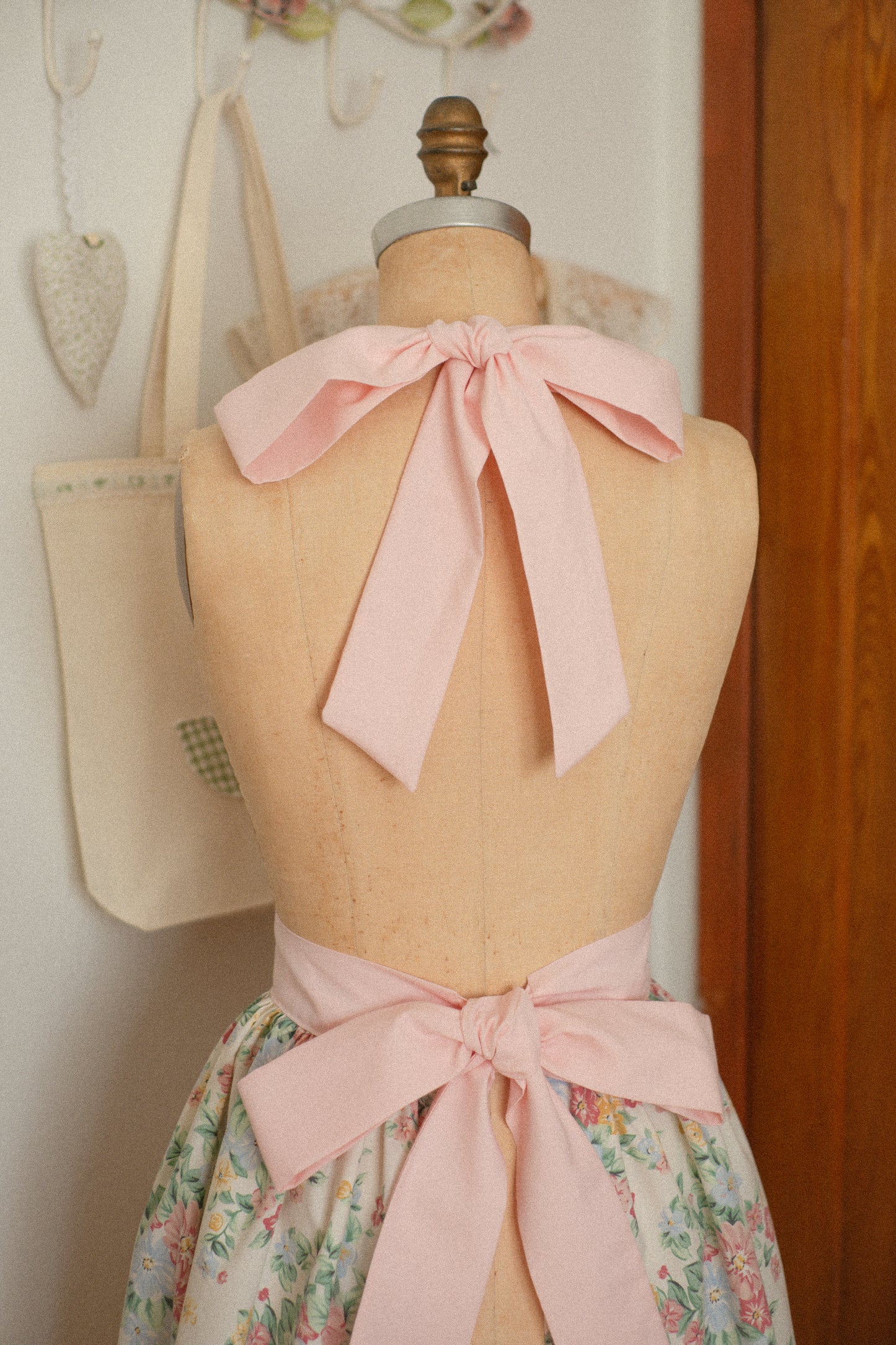 Handmade vintage inspired apron - Pinky Promise