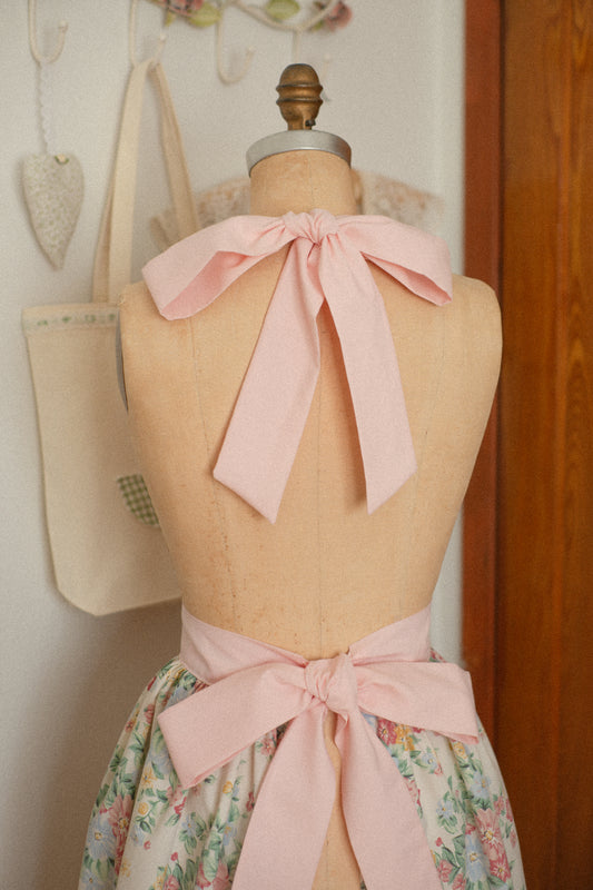 Handmade vintage inspired apron - Pinky Promise
