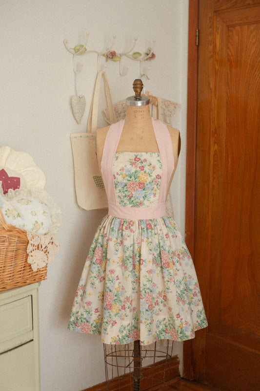Handmade vintage inspired apron - Pinky Promise