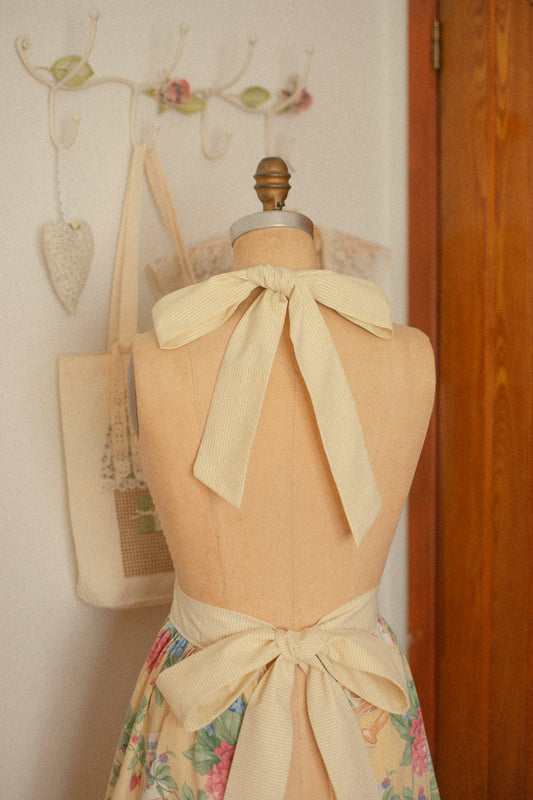 Handmade vintage inspired apron - Spring Garden