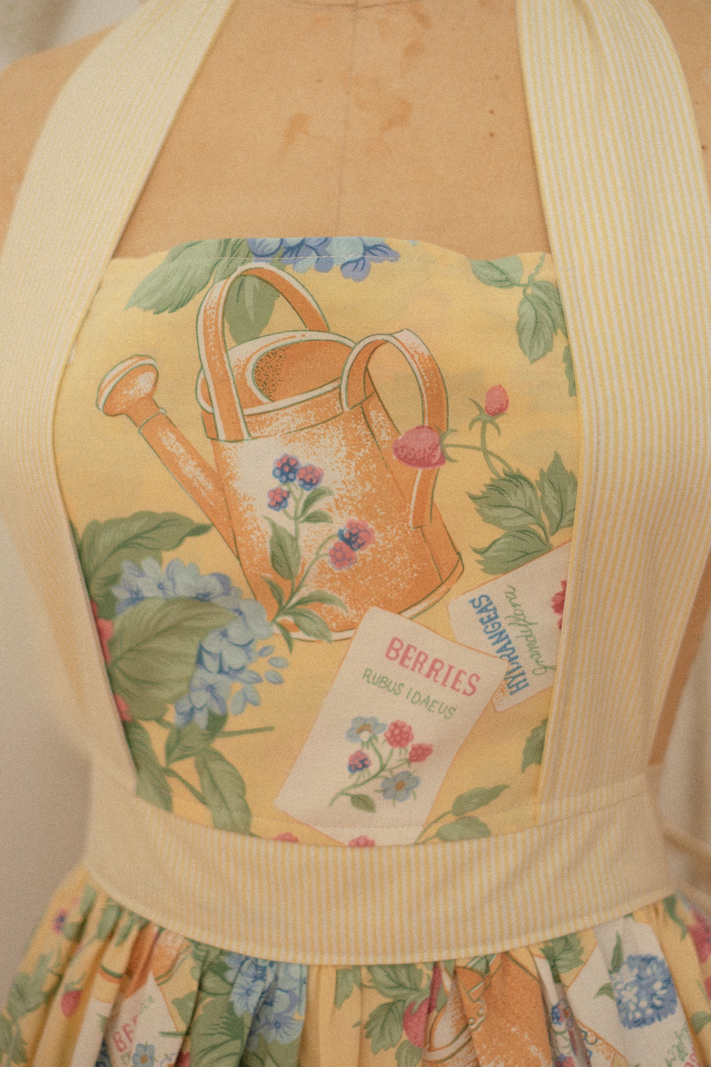 Handmade vintage inspired apron - Spring Garden
